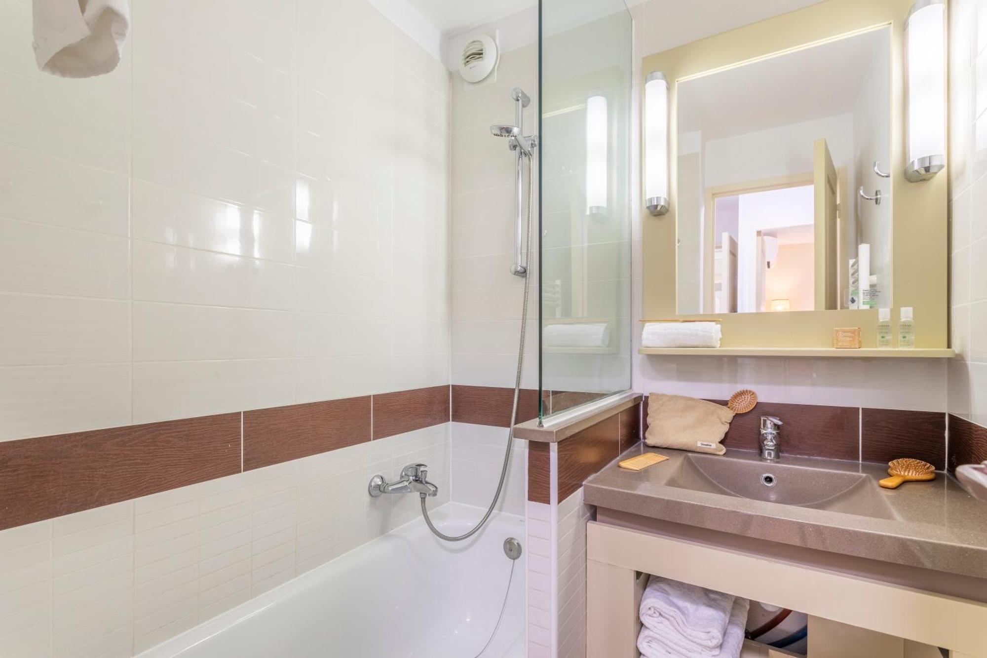 Appartement 1 Chambre avec Alcôve, Climatisation et Terrasse (6 Personnes)