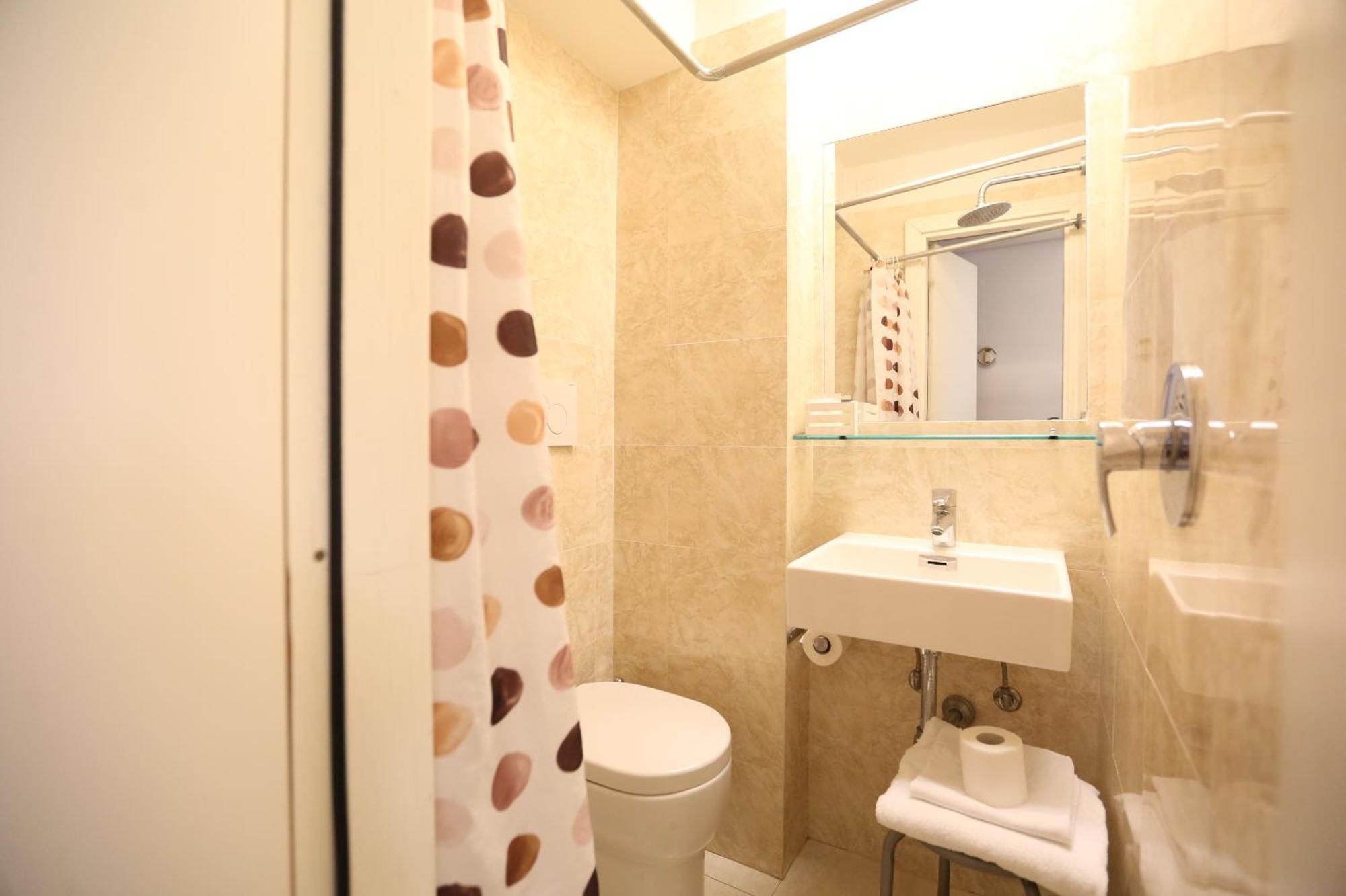 Habitación Individual Pequeña