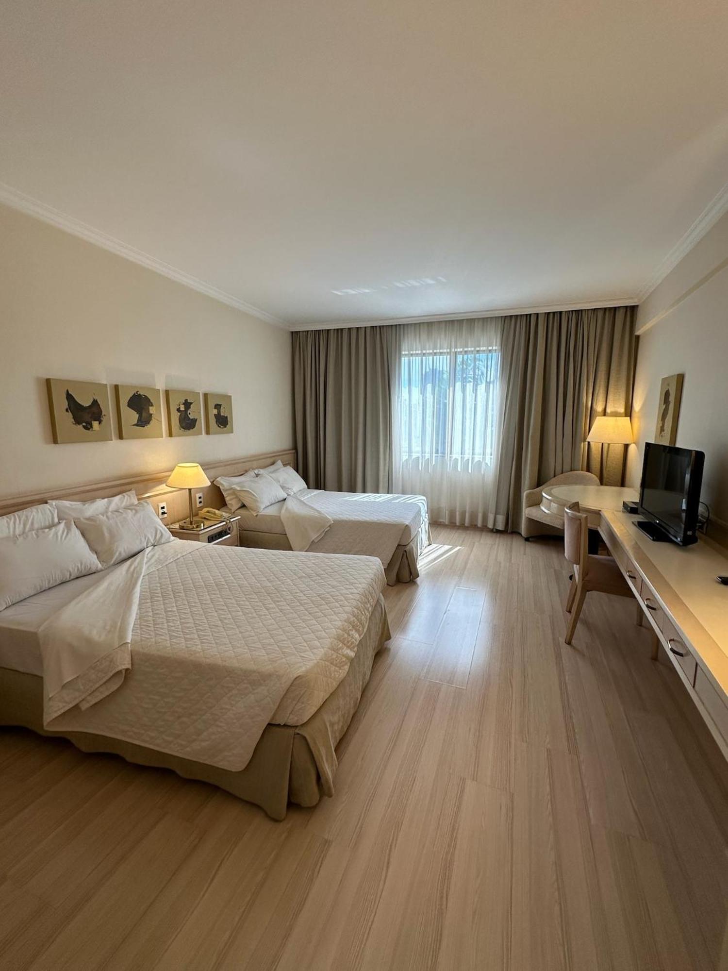Quarto Superior com 2 Camas de Solteiro
