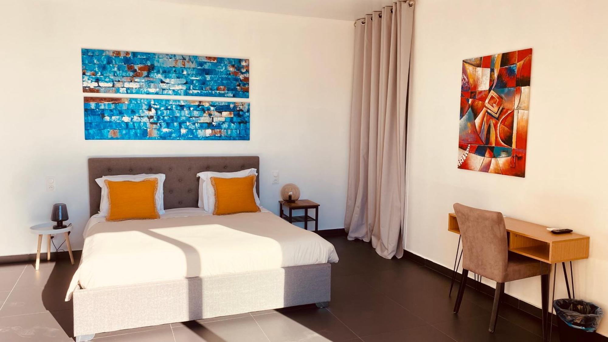 Chambre Lit Queen-Size - Vue sur Mer