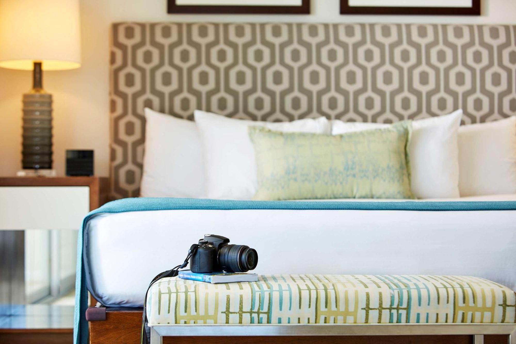Luxury Junior Suite with City View and Kitchen,1599646959:JPEG
