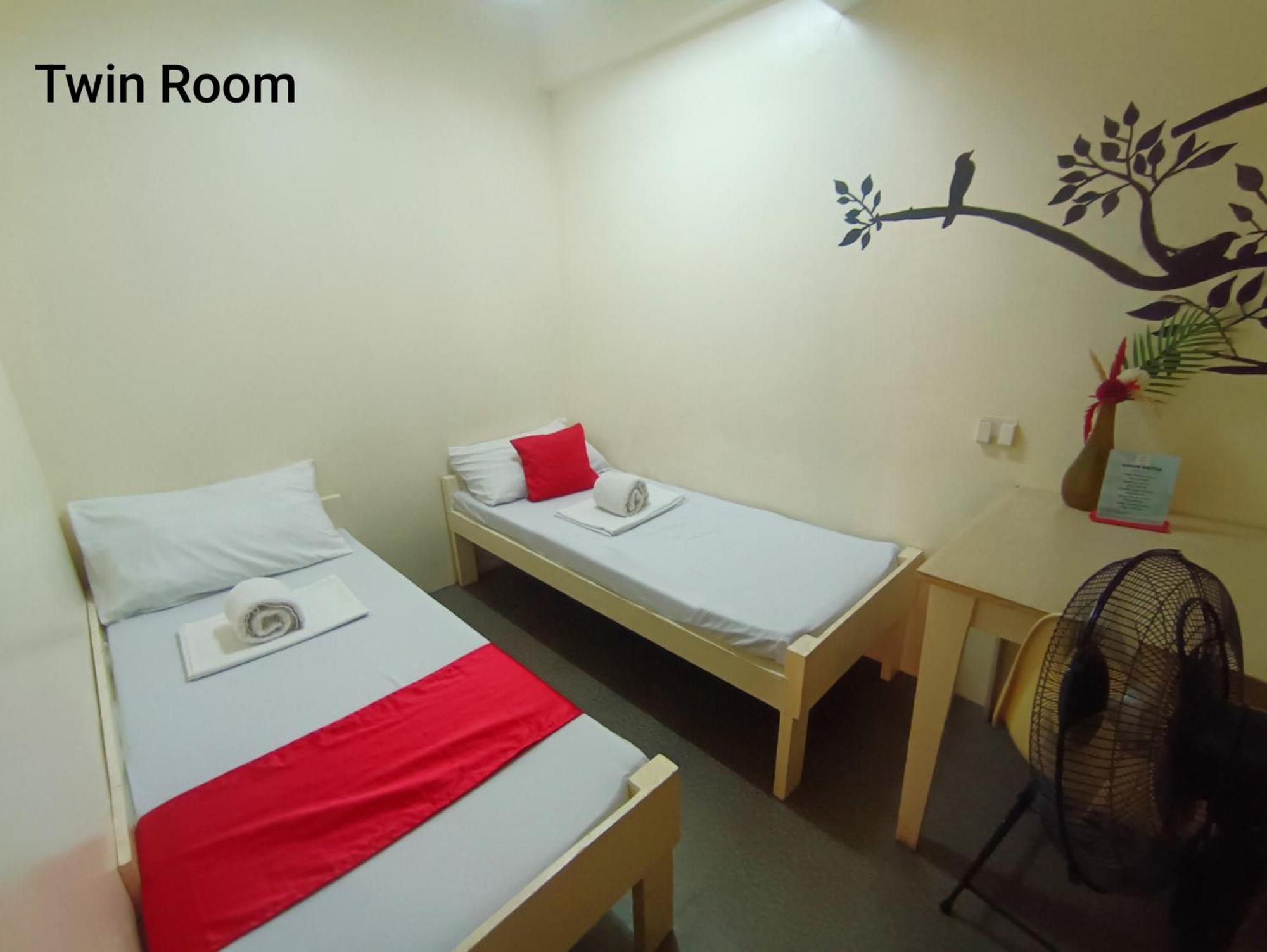 Chambre Lits Jumeaux Standard avec Salle de Bains Commune