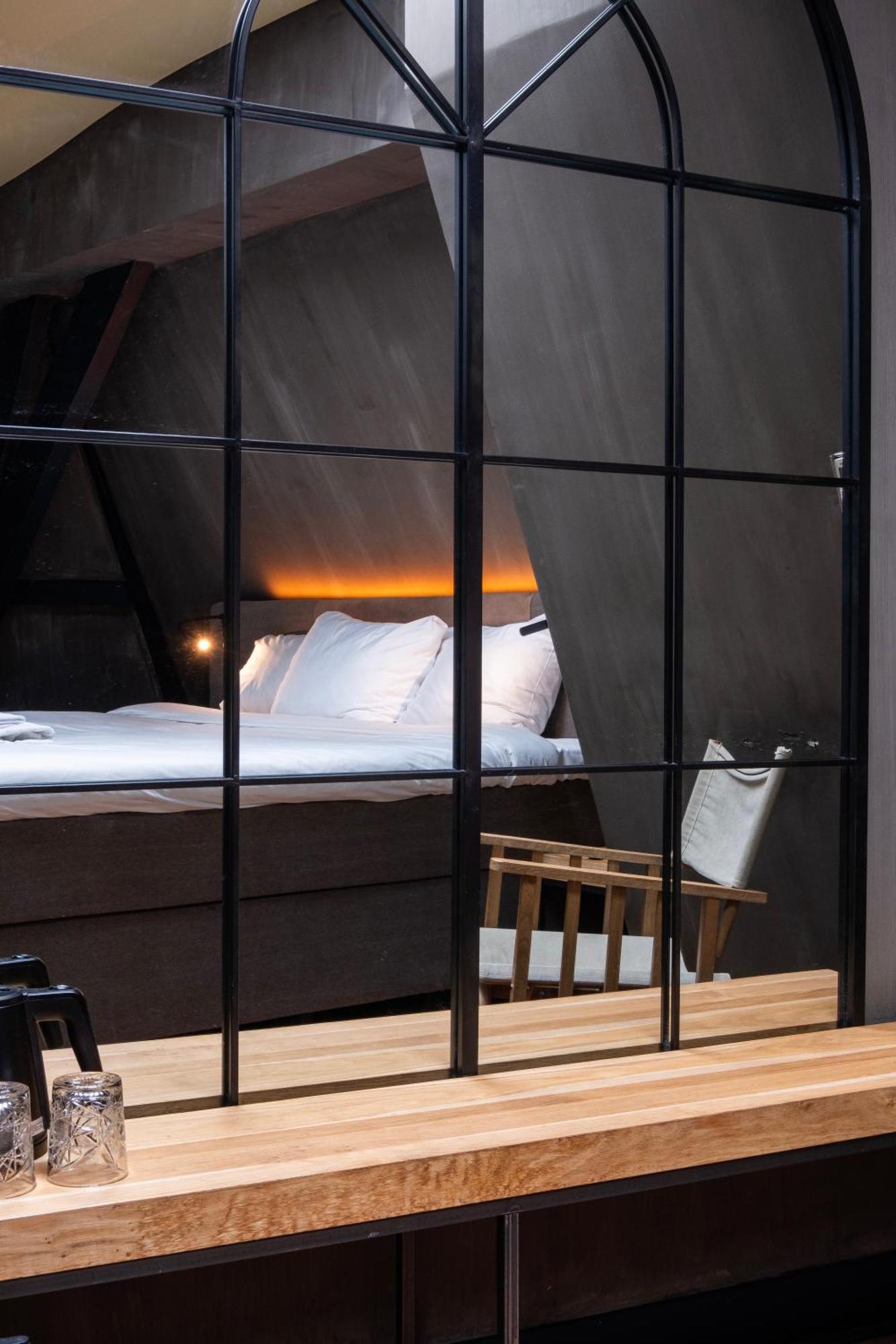 Kamer met Kingsize Bed
