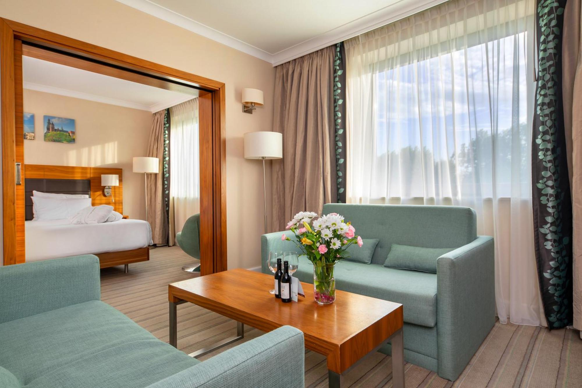 Junior Suite,1622025113:JPEG