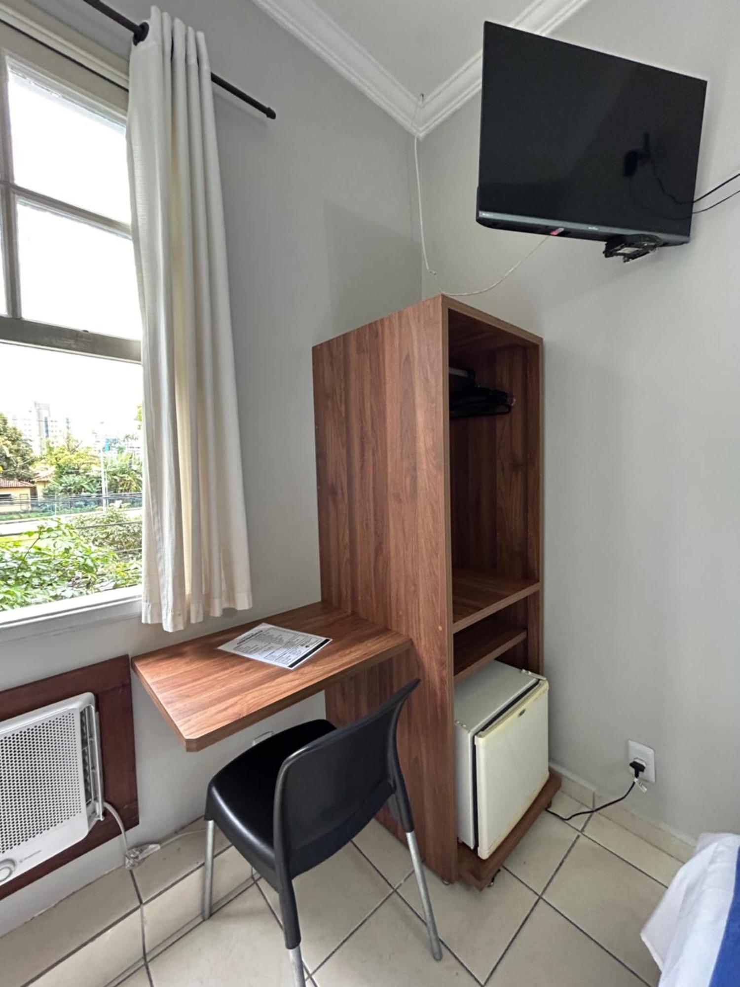 Quarto Duplo com Cama de Casal