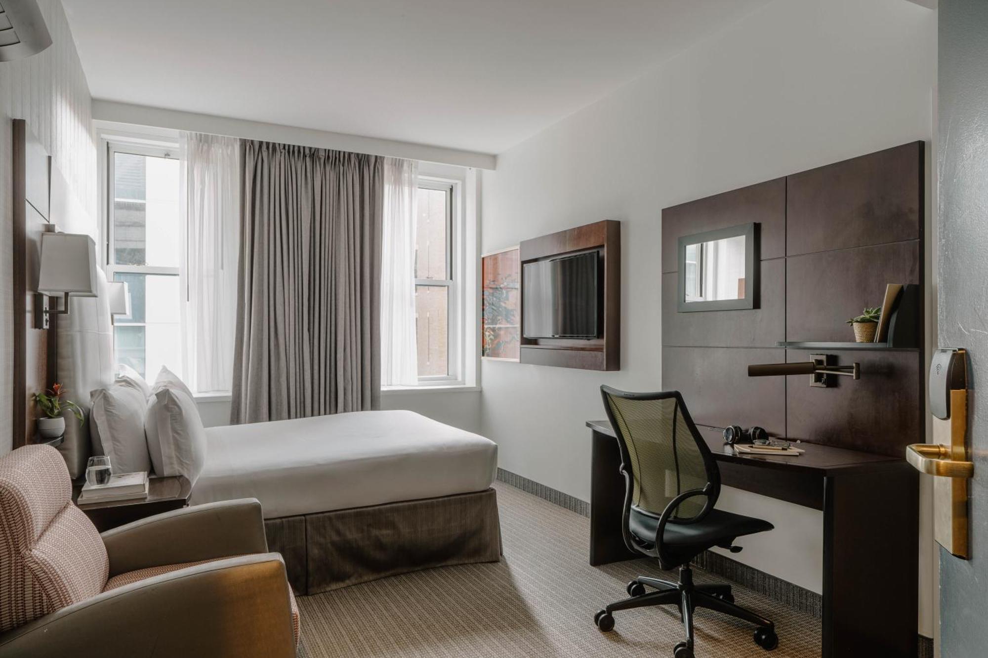 Chambre Standard Accessible aux Personnes à Mobilité Réduite