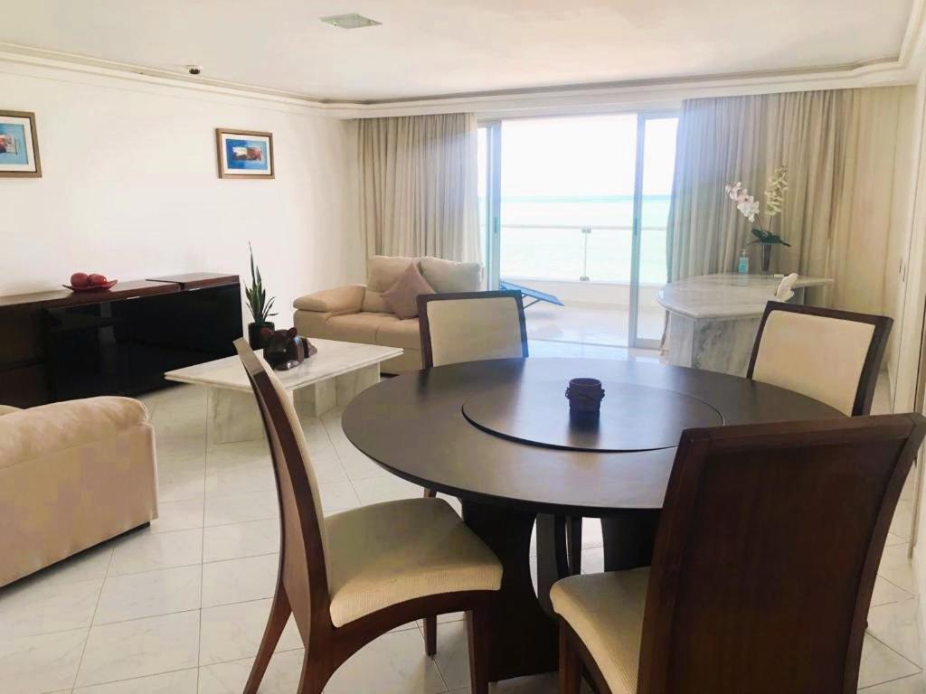 Suíte Deluxe com Vista do Mar