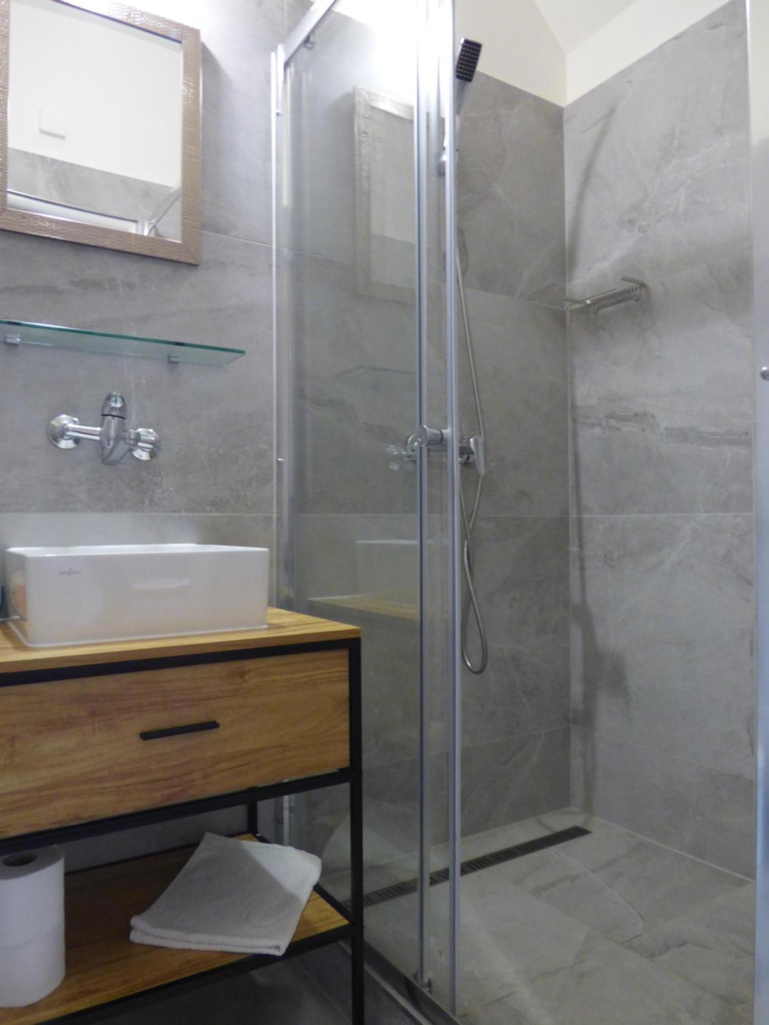Habitación Cuádruple Económica