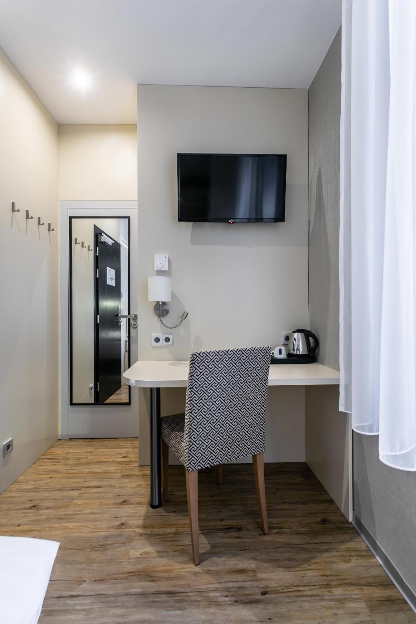 Single Room,1772880924:JPEG