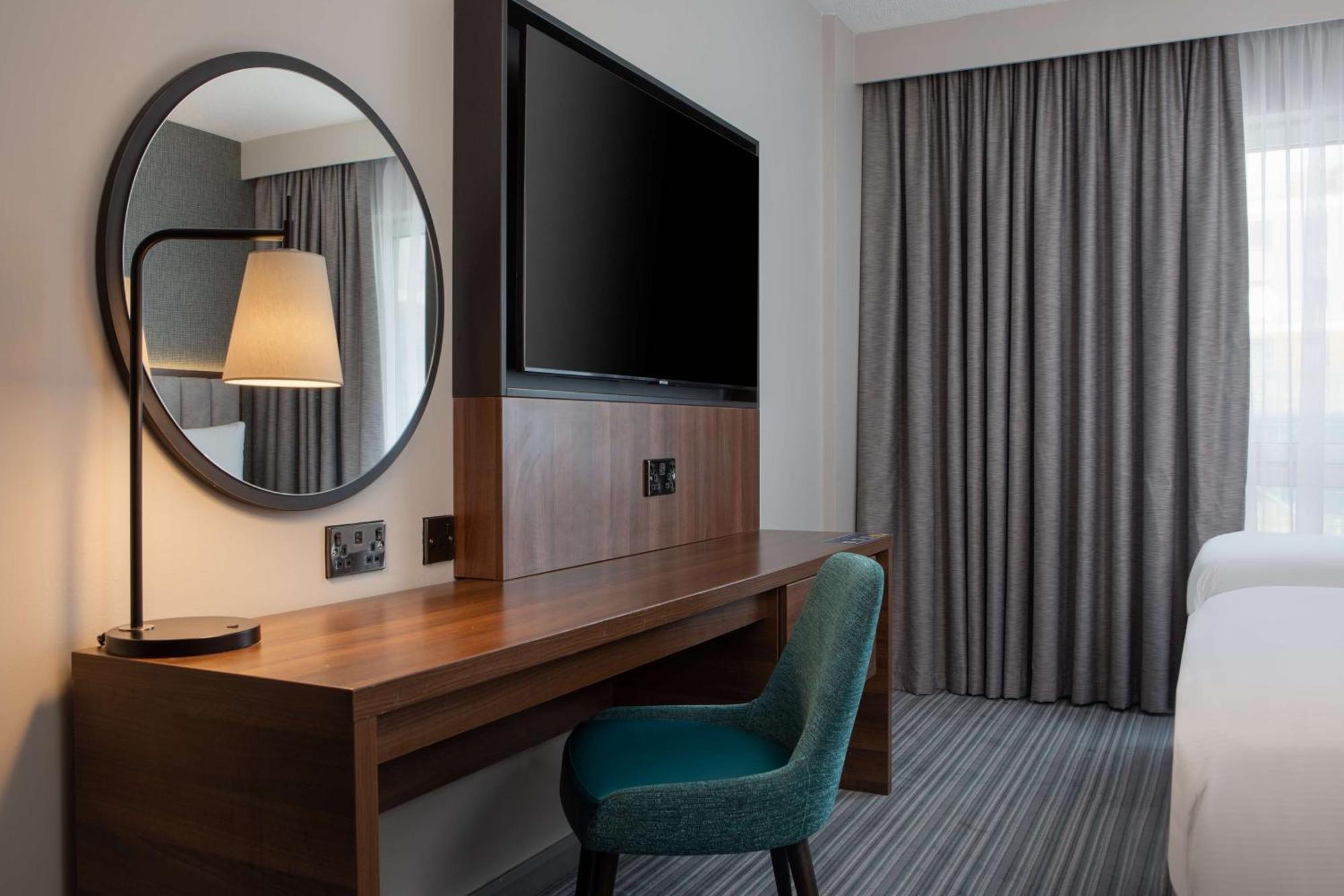 Chambre Double avec Lit Simple