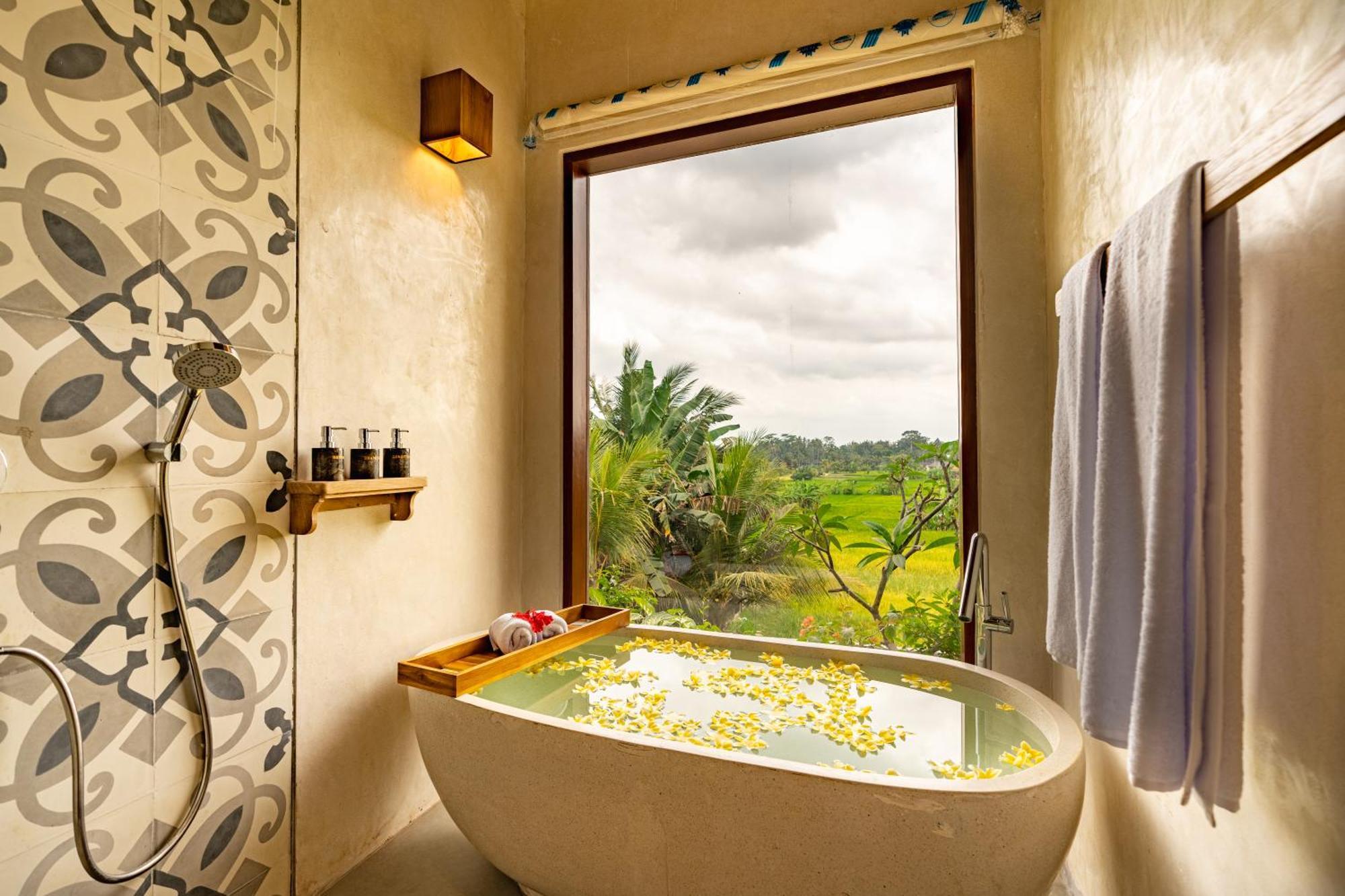 Luxe Suite
