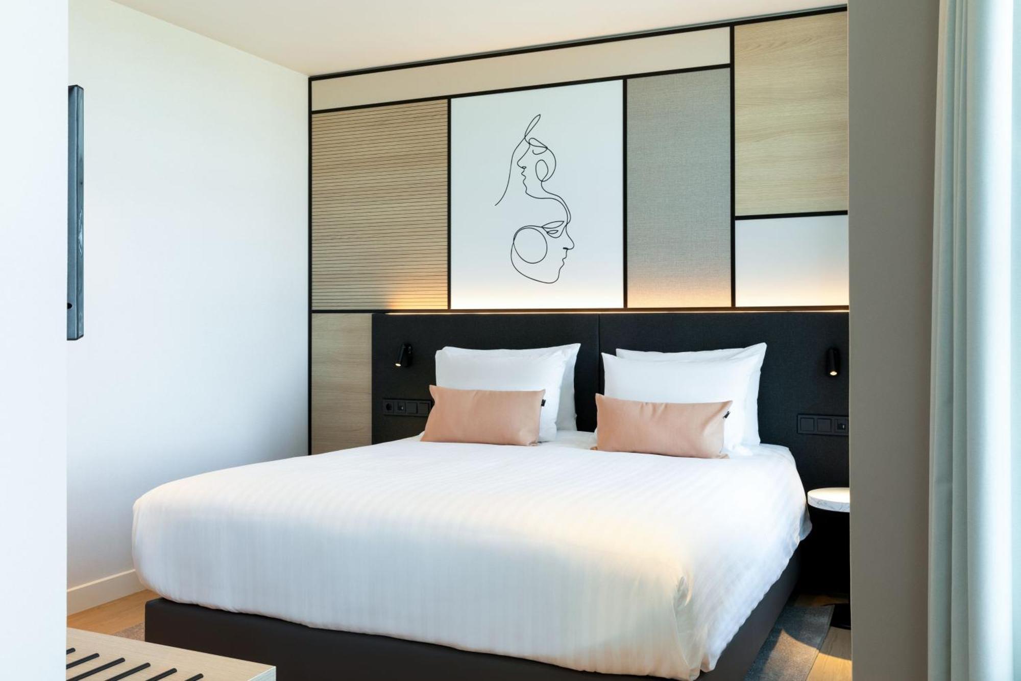 Estudio con cama extragrande