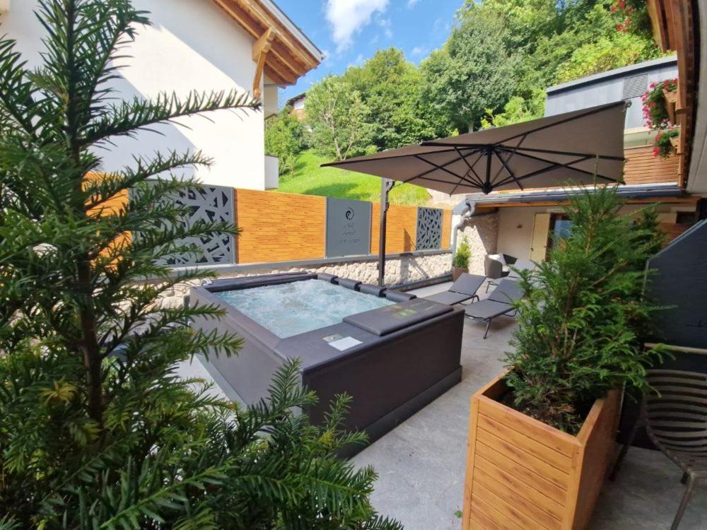 Family Room with Terrace,1609726697:JPEG
