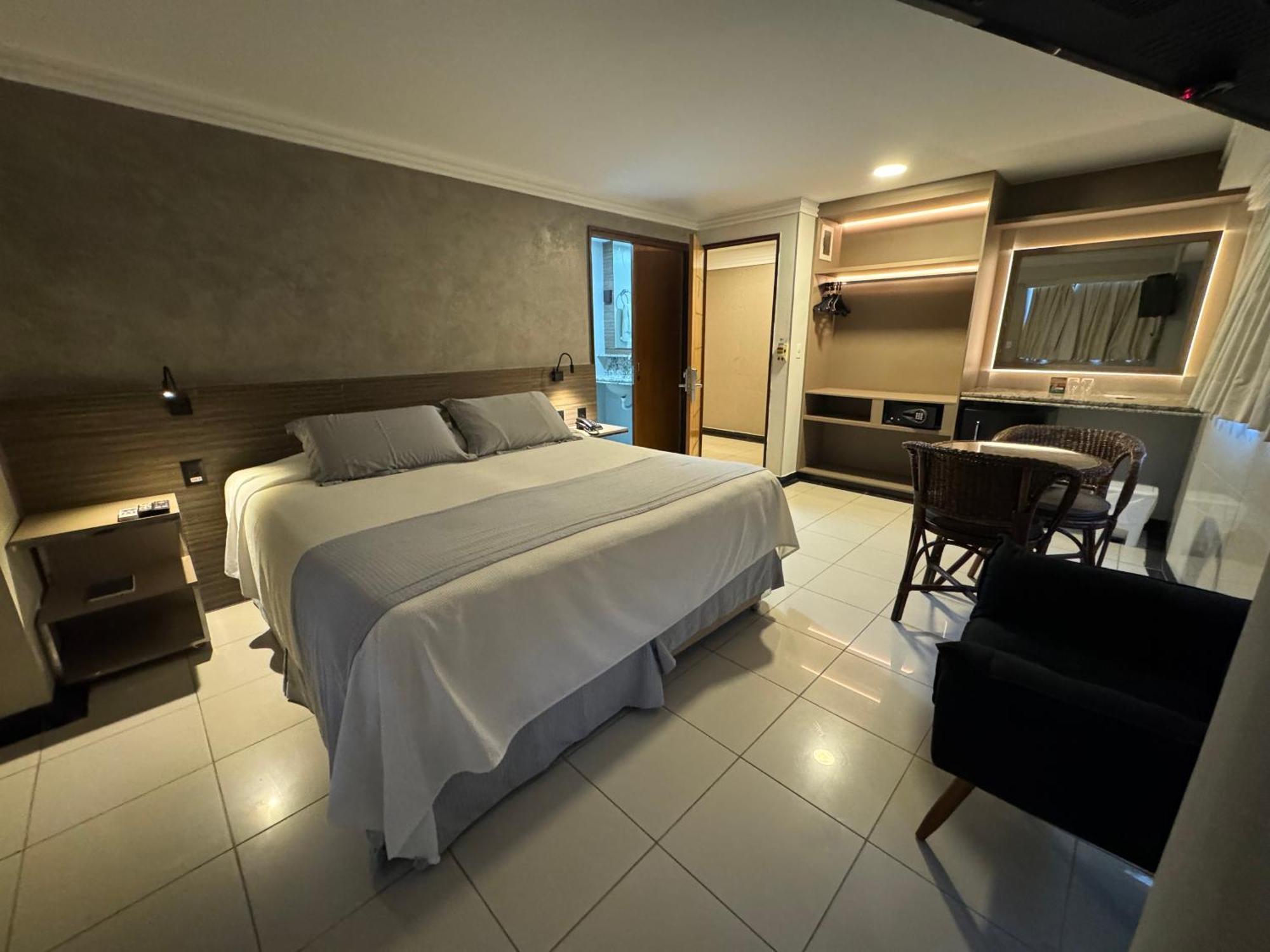 Quarto Duplo Luxo com Vista Frontal para o Mar