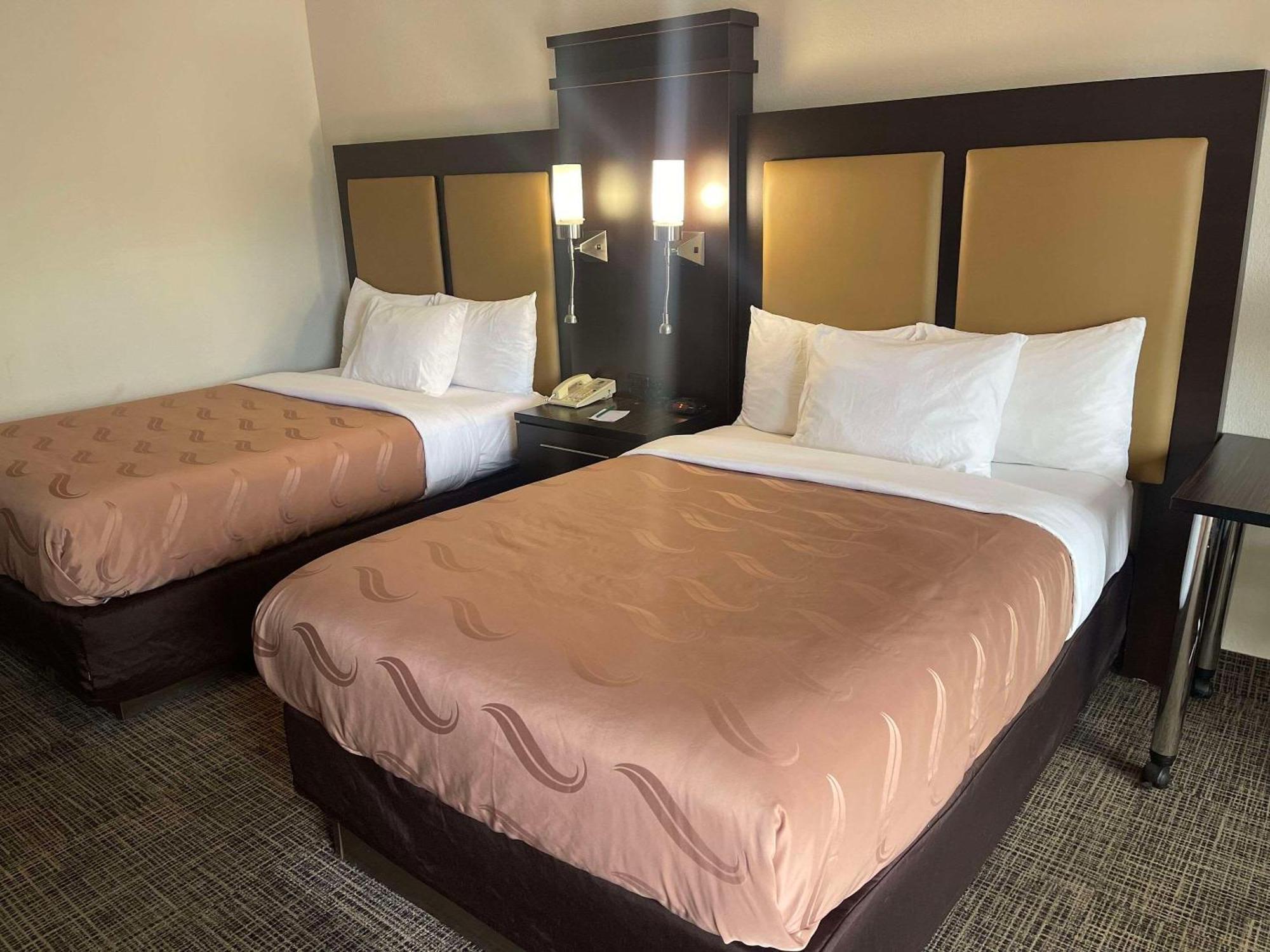 Double Room with Two Double Beds - Non-Smoking