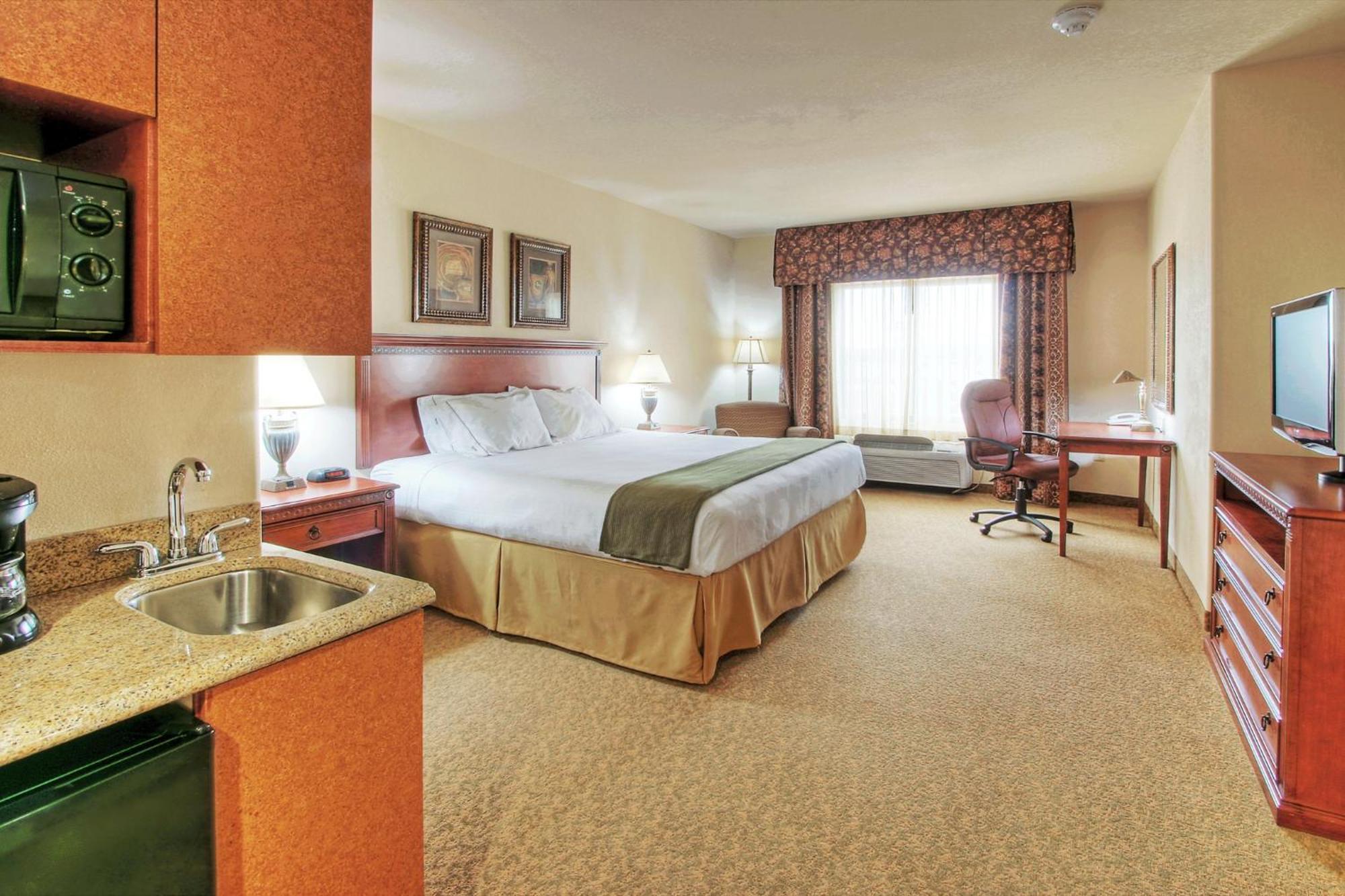 Standard King Room