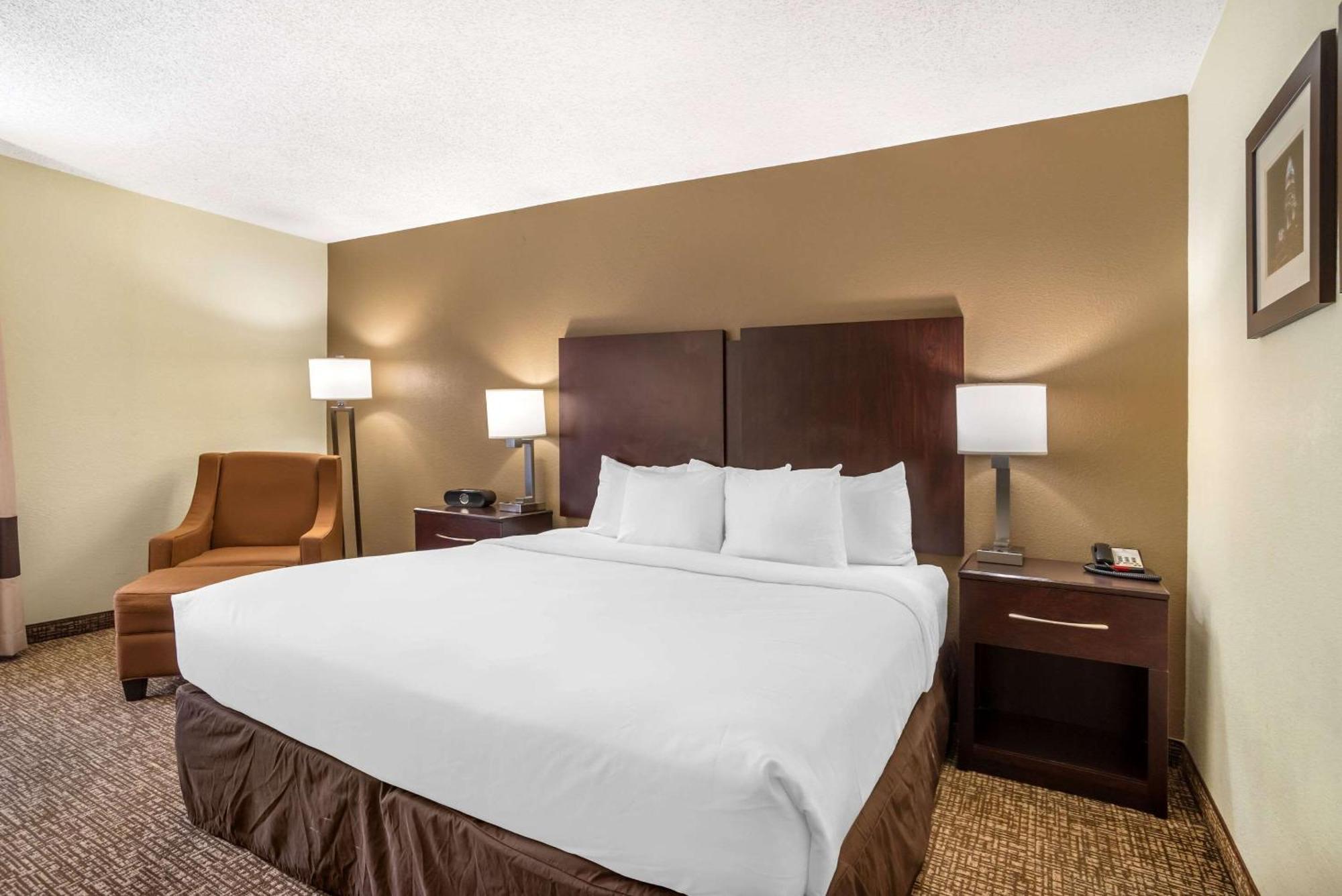 King Room - Disability Access/Non-Smoking