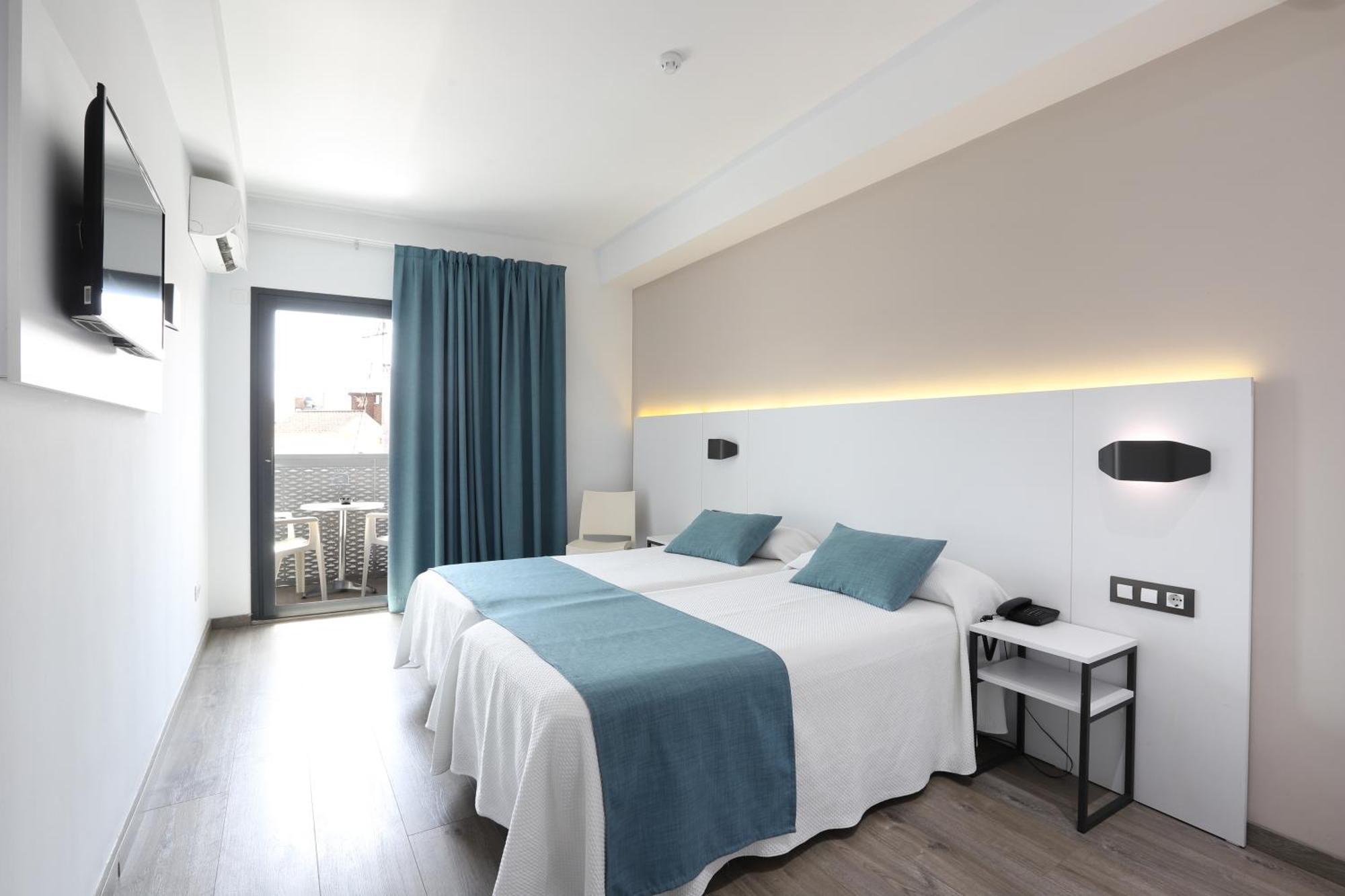 Superior Double or Twin Room with City View,1613664306:JPEG