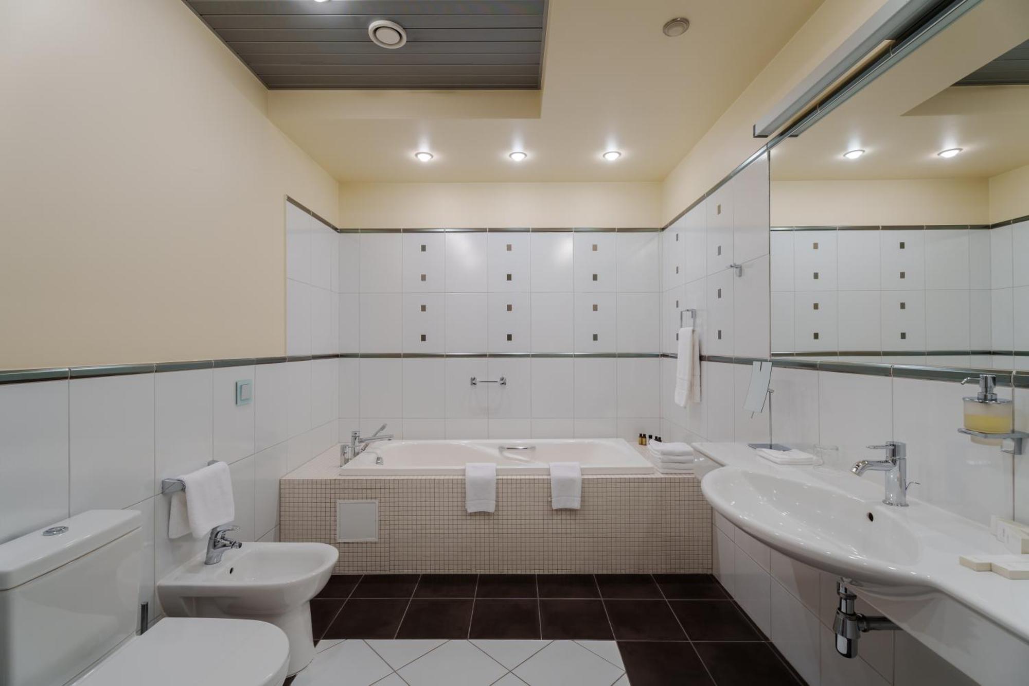 Luxussuite mit Zugang zum Fitnessstudio