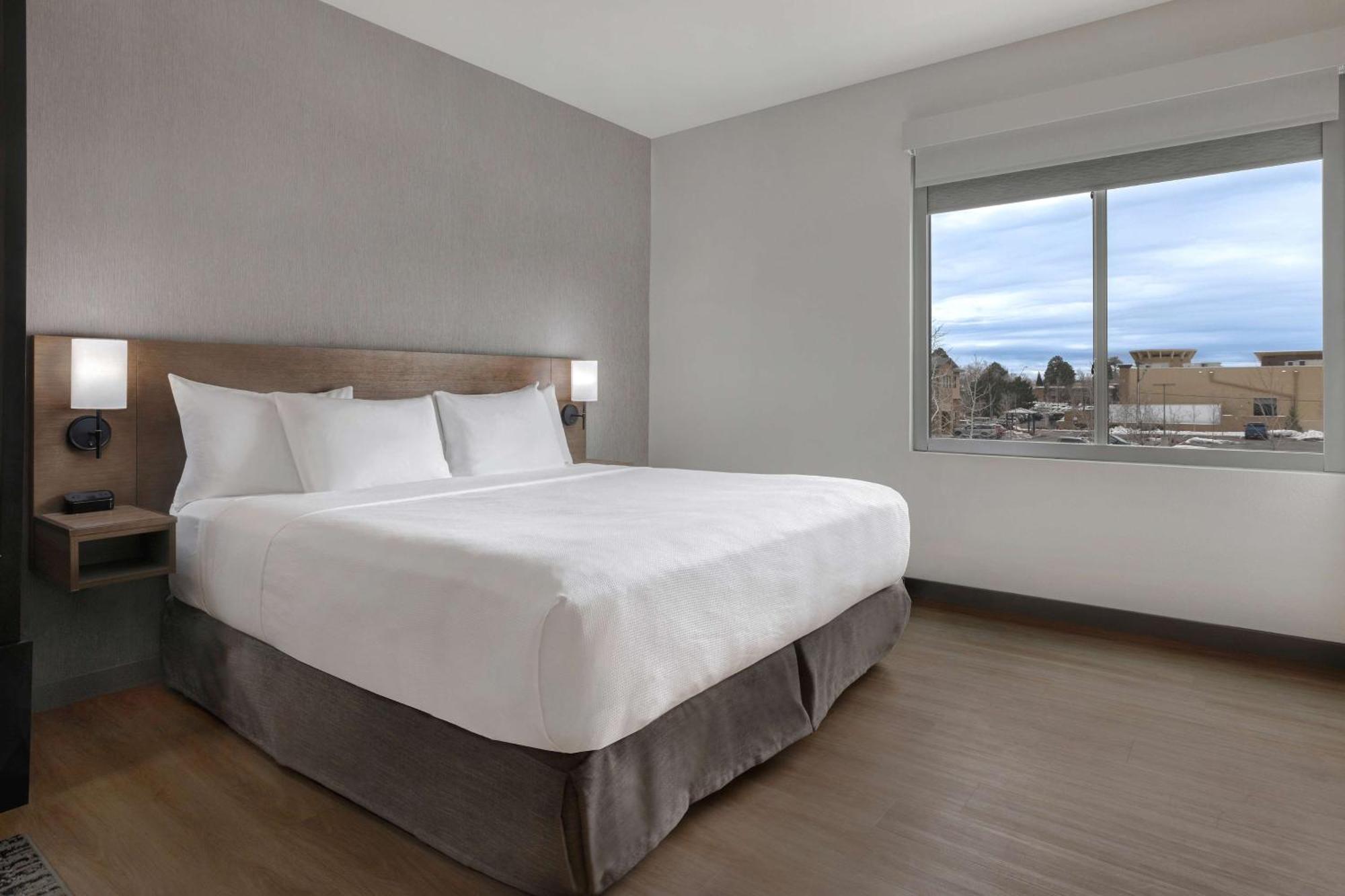 King Room with Sofa Bed - High Floor,1614880622:JPEG