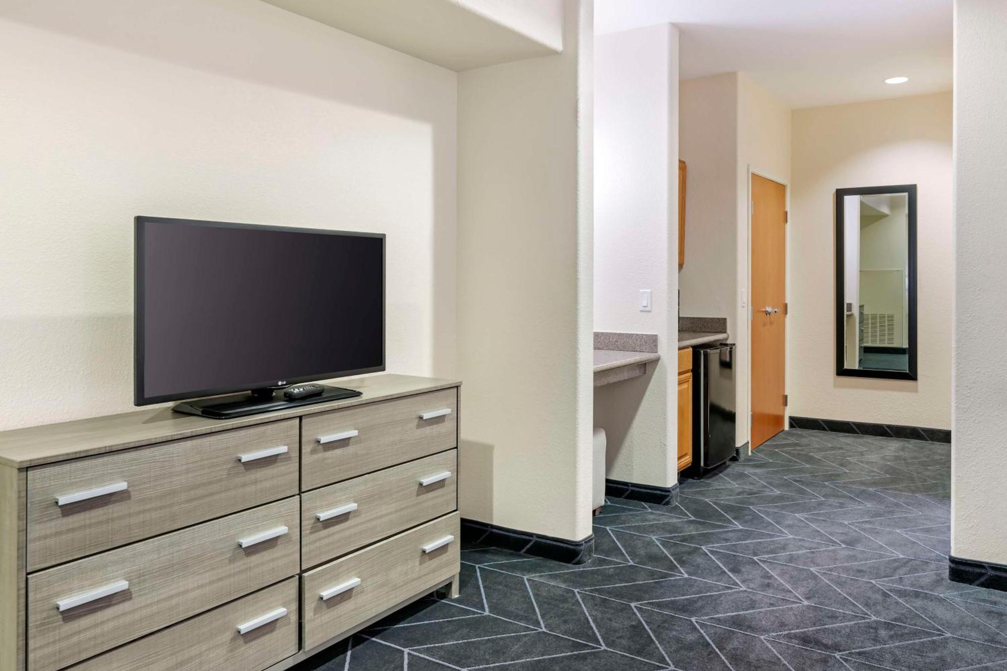 Queen Room with Two Queen Beds - Disability Access/Non-Smoking