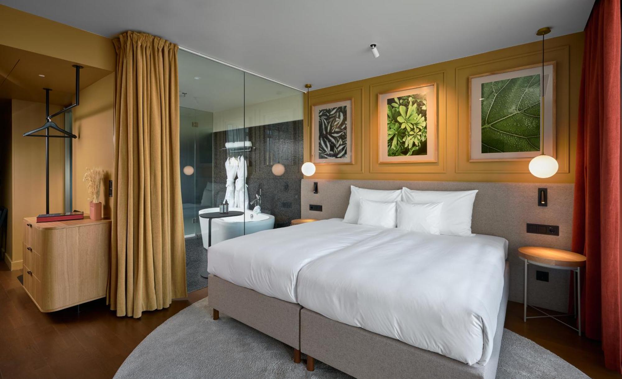Deluxe Room,1500510802:JPEG