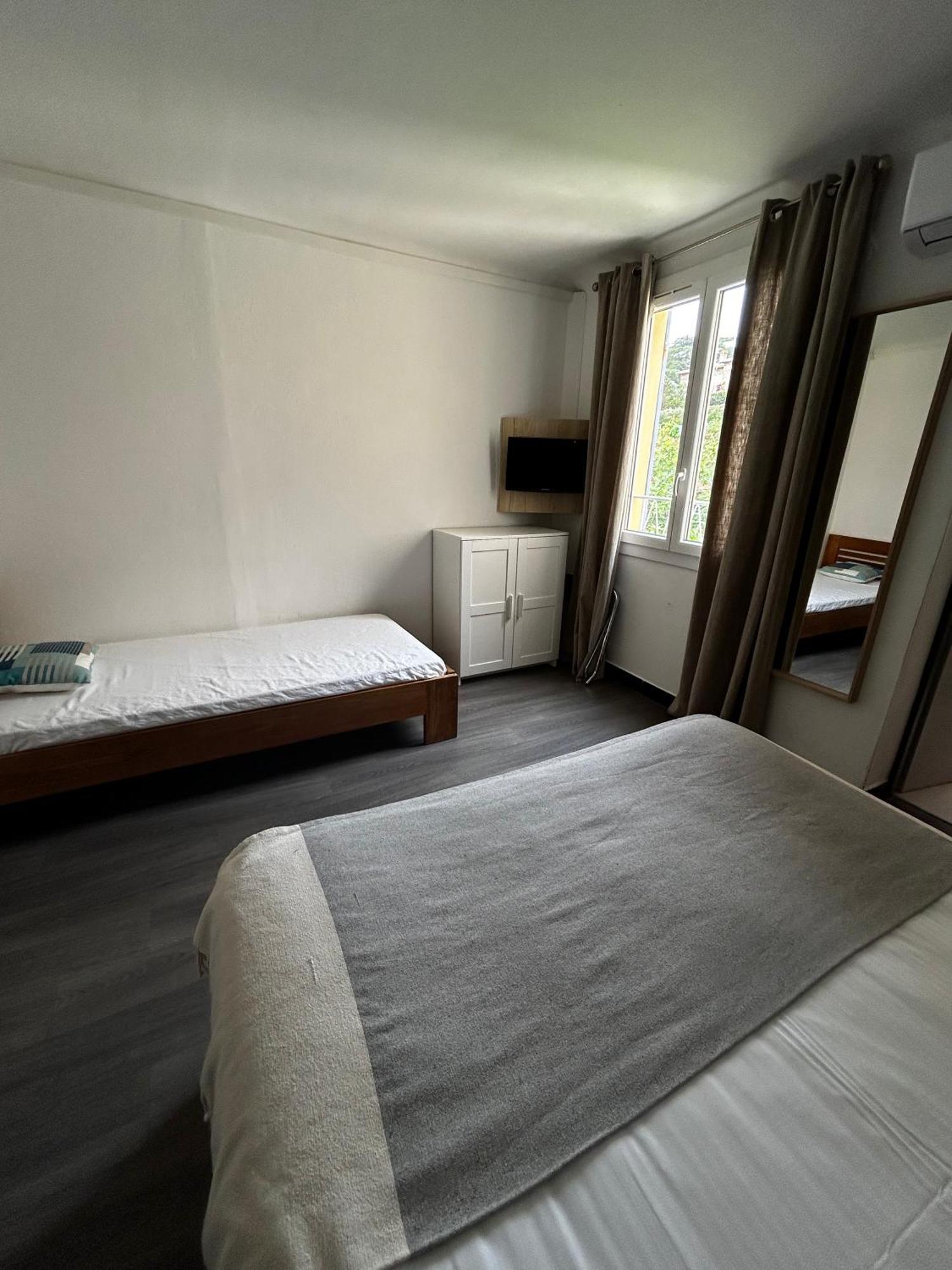 Single Room,1663748185:JPEG