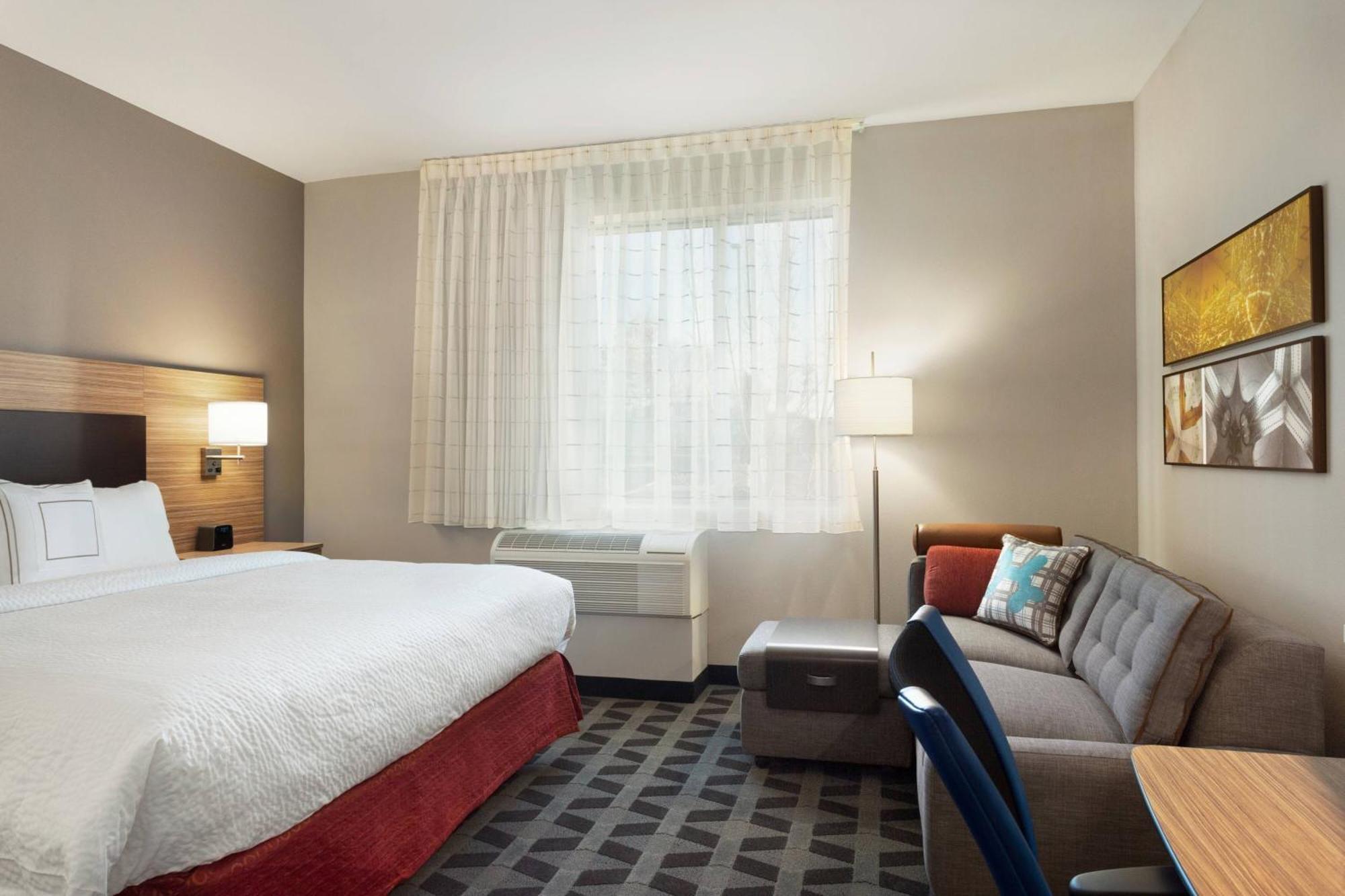 Studio, 1 King or Queen, Sofa bed, Away from elevator