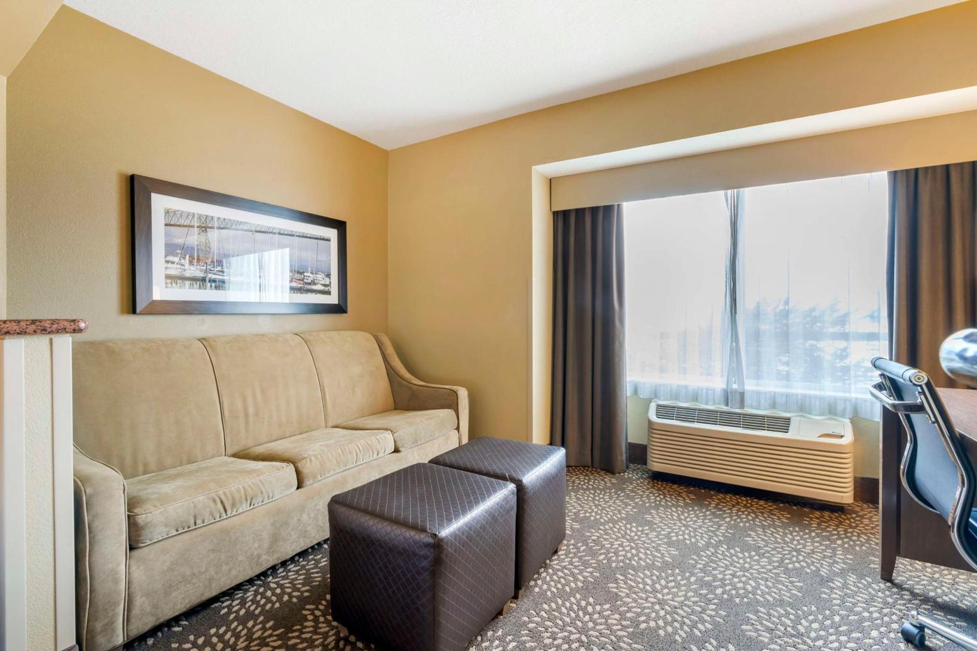 Queen Suite with Two Queen Beds and Sofa Bed - Third Floor/Non-Smoking
