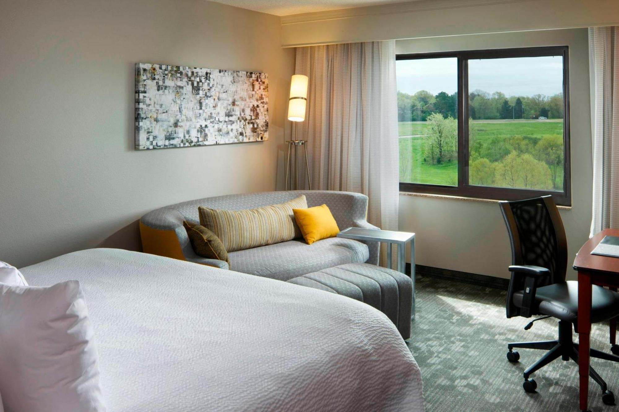 King Room with Sofa Bed,1618825084:JPEG