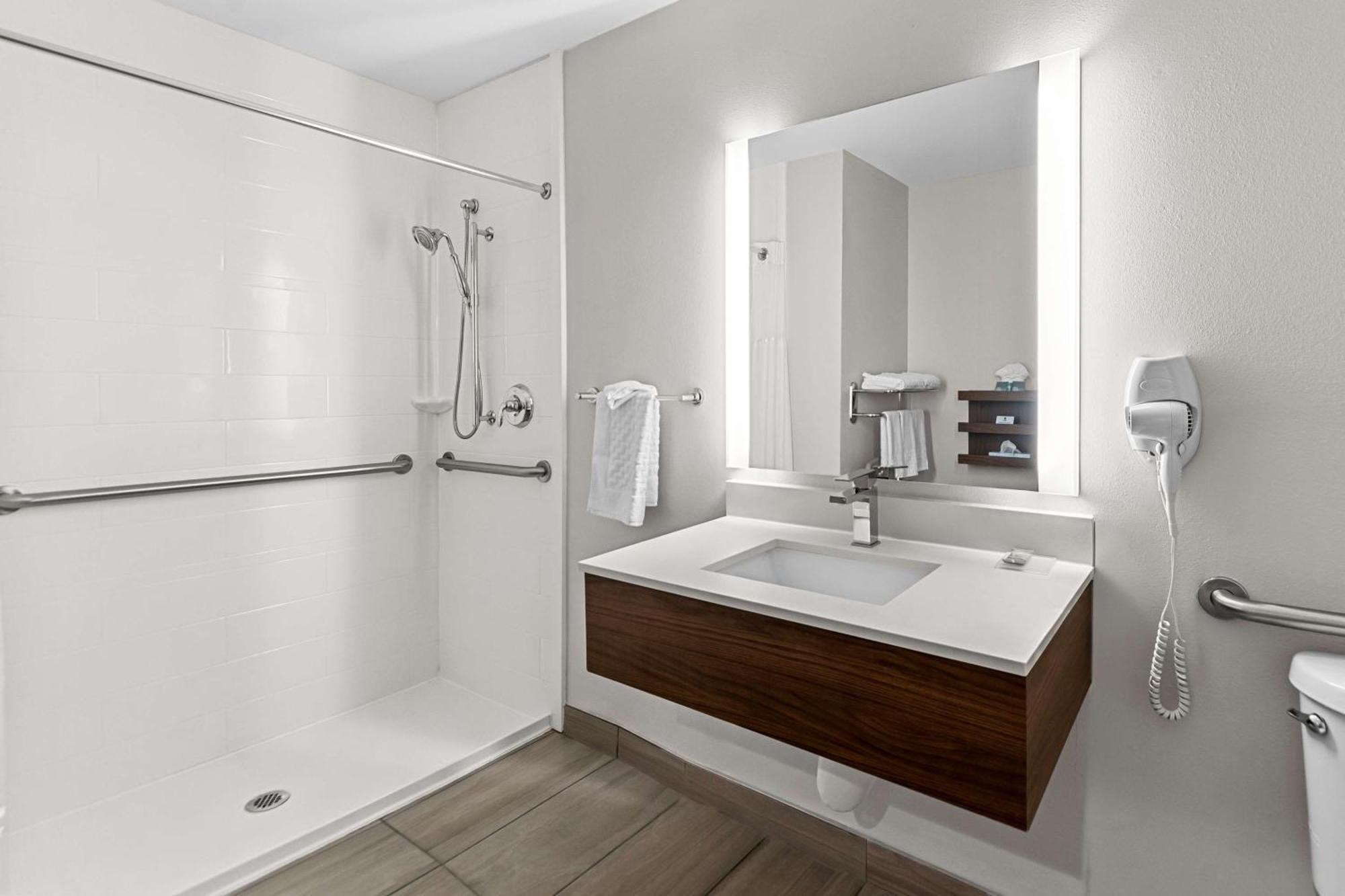 Queen Room with Two Queen Beds and Mobility Accessible Roll-In Shower