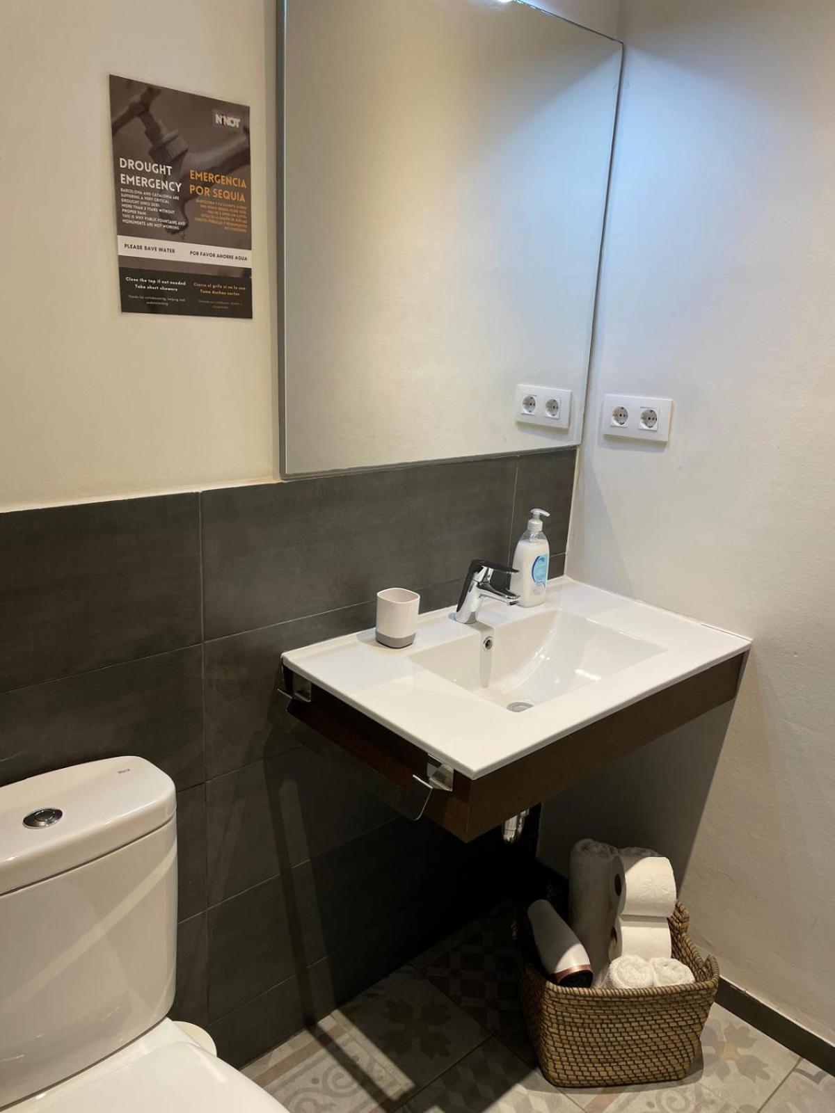 Double Room Private Bathroom,1620989566:JPEG