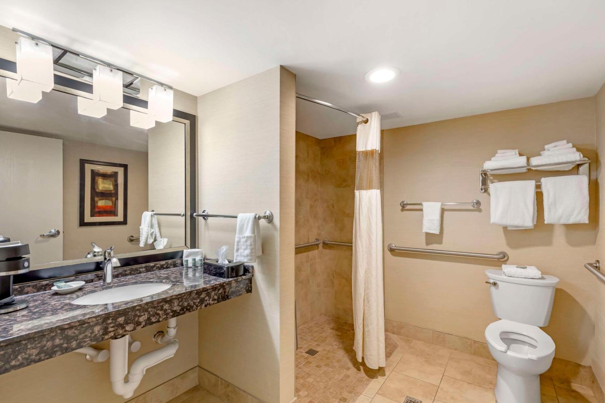 Queen Room with Two Queen Beds and Roll-In Shower - Disability Access/Non-Smoking