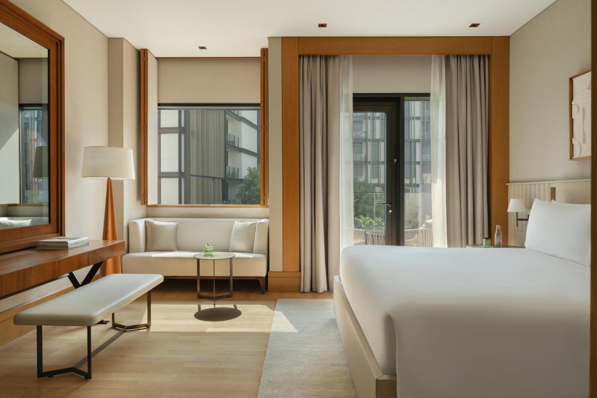 Rising Light Guestroom with Resort View,1723026452:JPEG