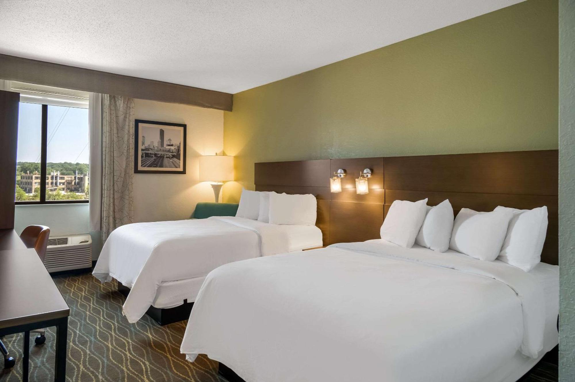 Queen Room with Two Queen Beds - Non-Smoking
