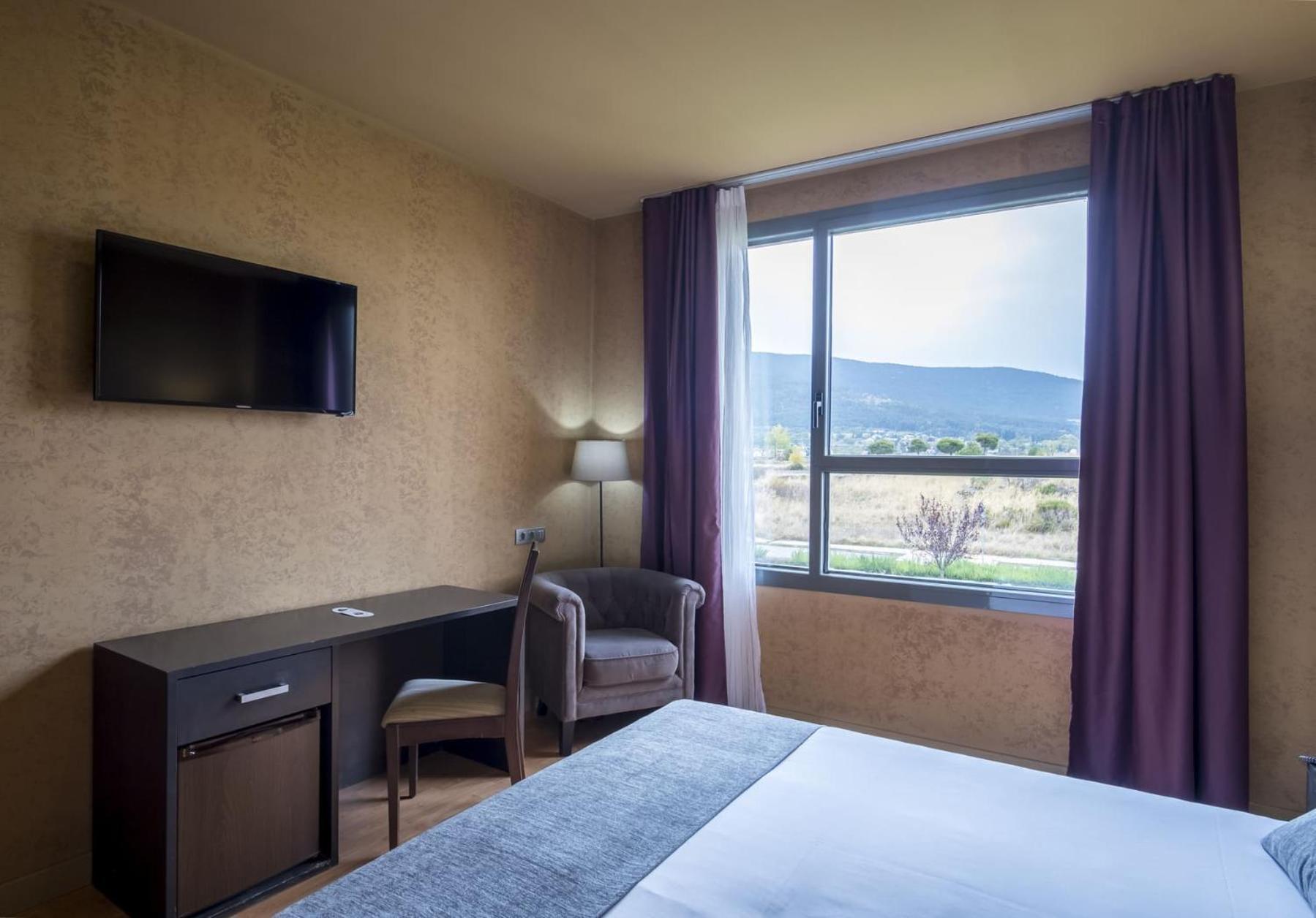 Double Room,1624750047:JPEG