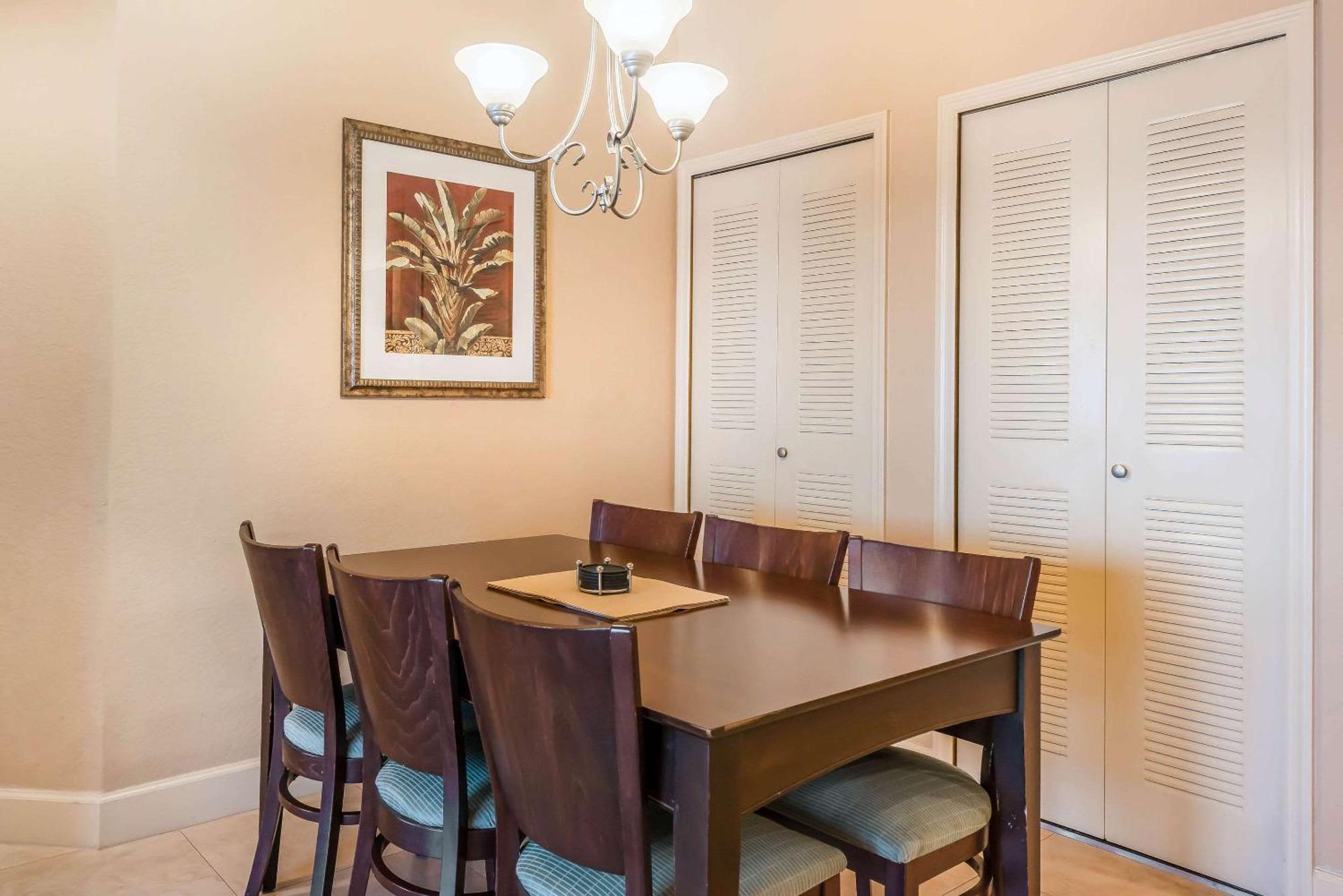 Two-Bedroom Suite,1722913905:JPEG
