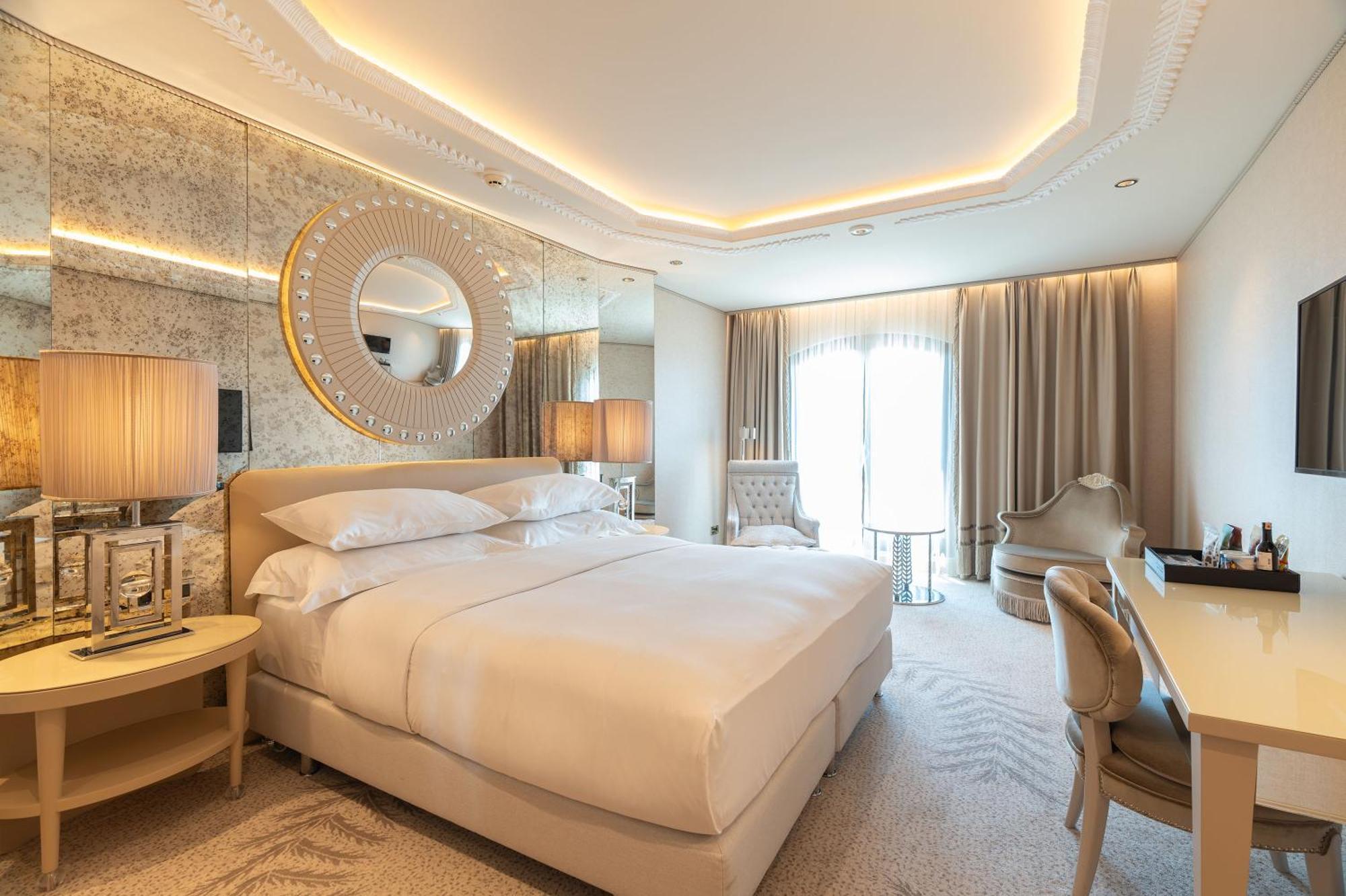 Deluxe King Room with Sea View,1742799609:JPEG
