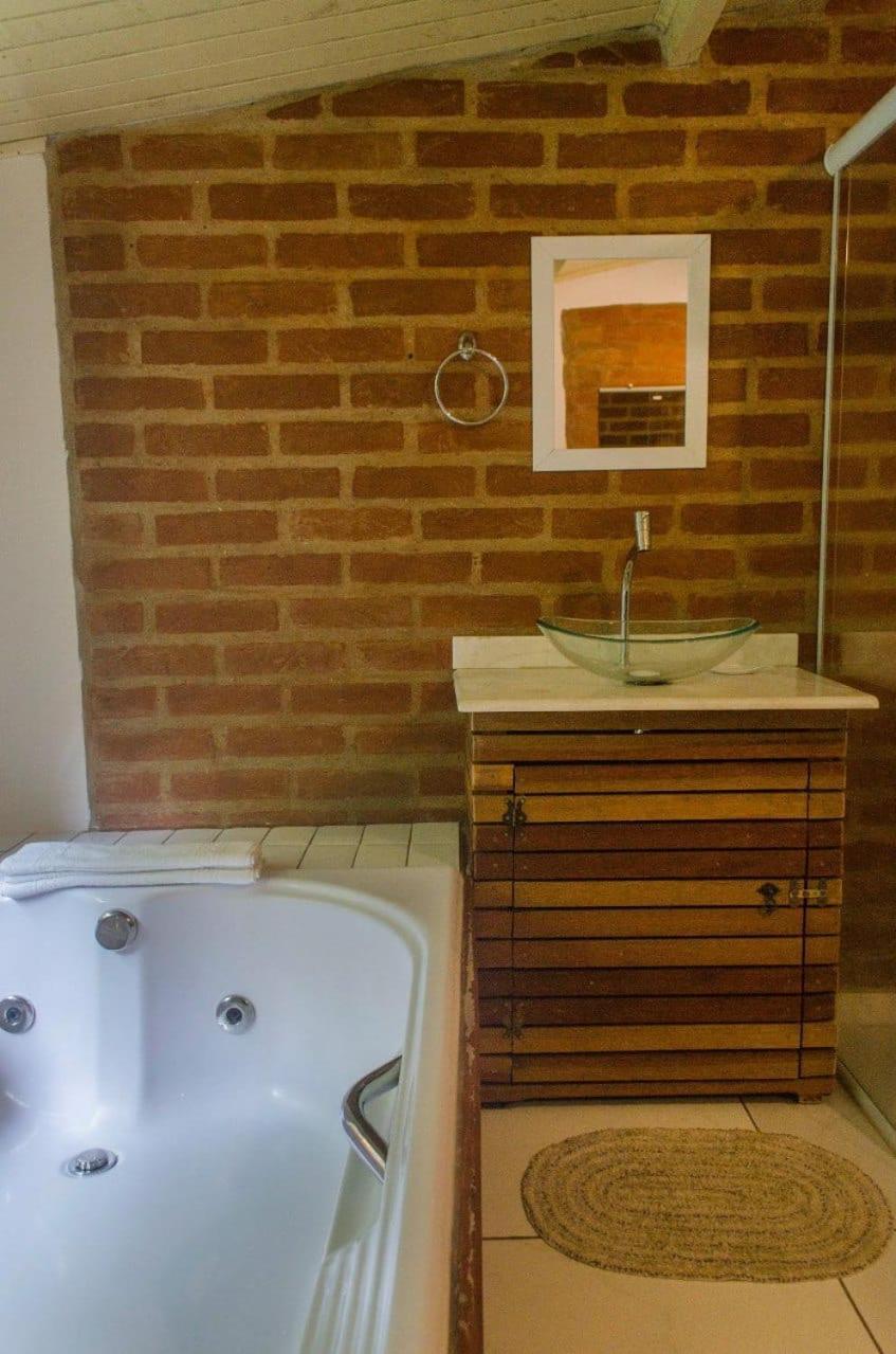 Queen Suite Spa Bath,1772979790:JPEG