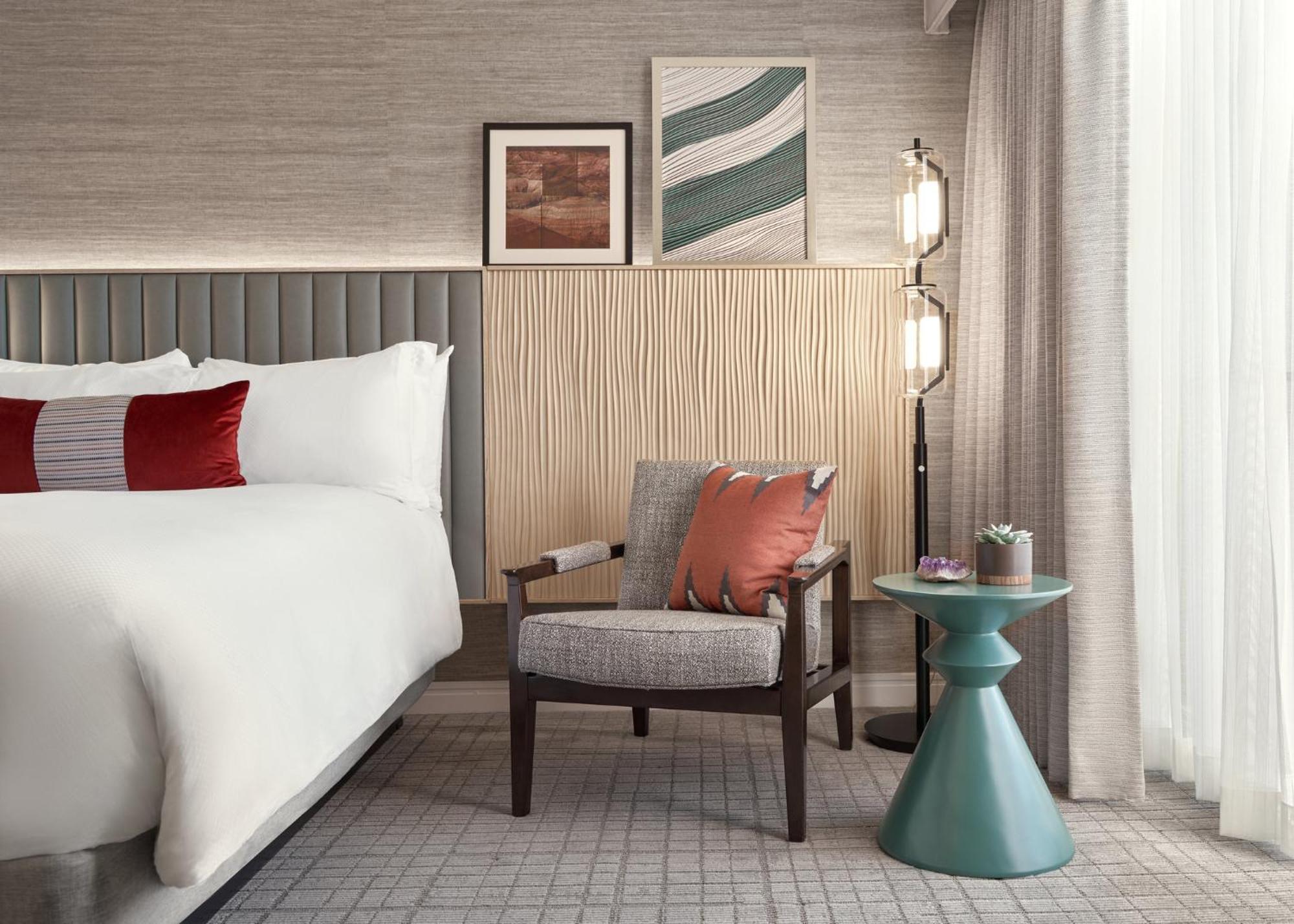 Standard 2 Queen Bed Room