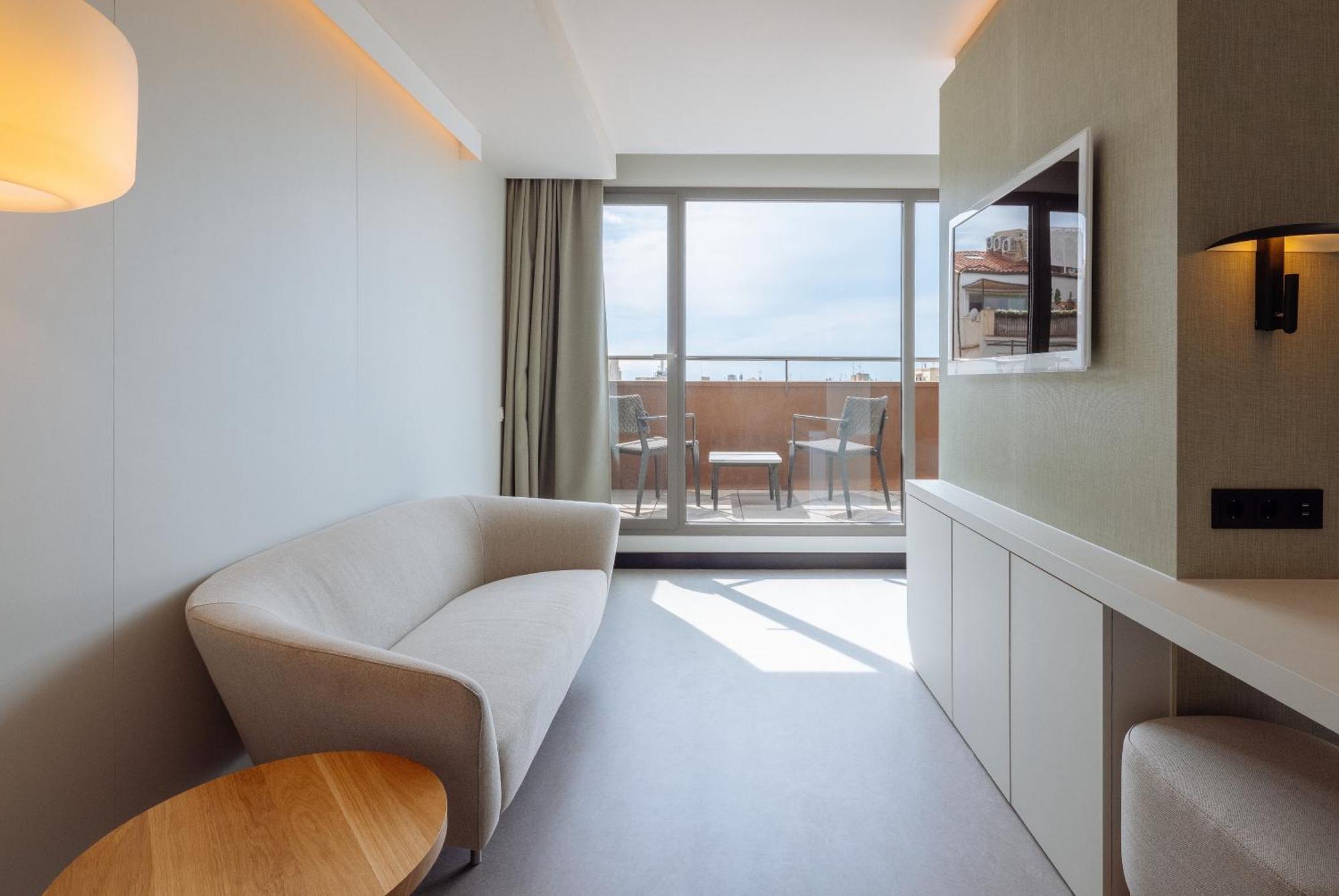 Suite Júnior com Varanda