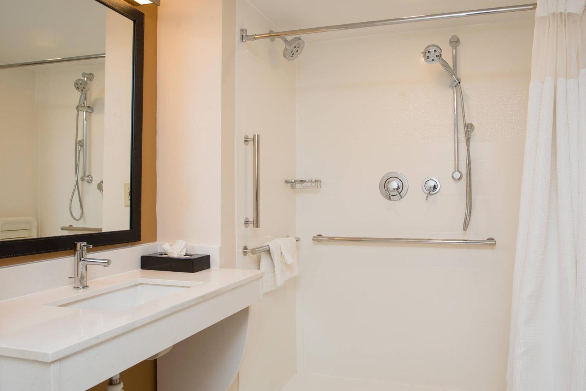 Double Queen Room