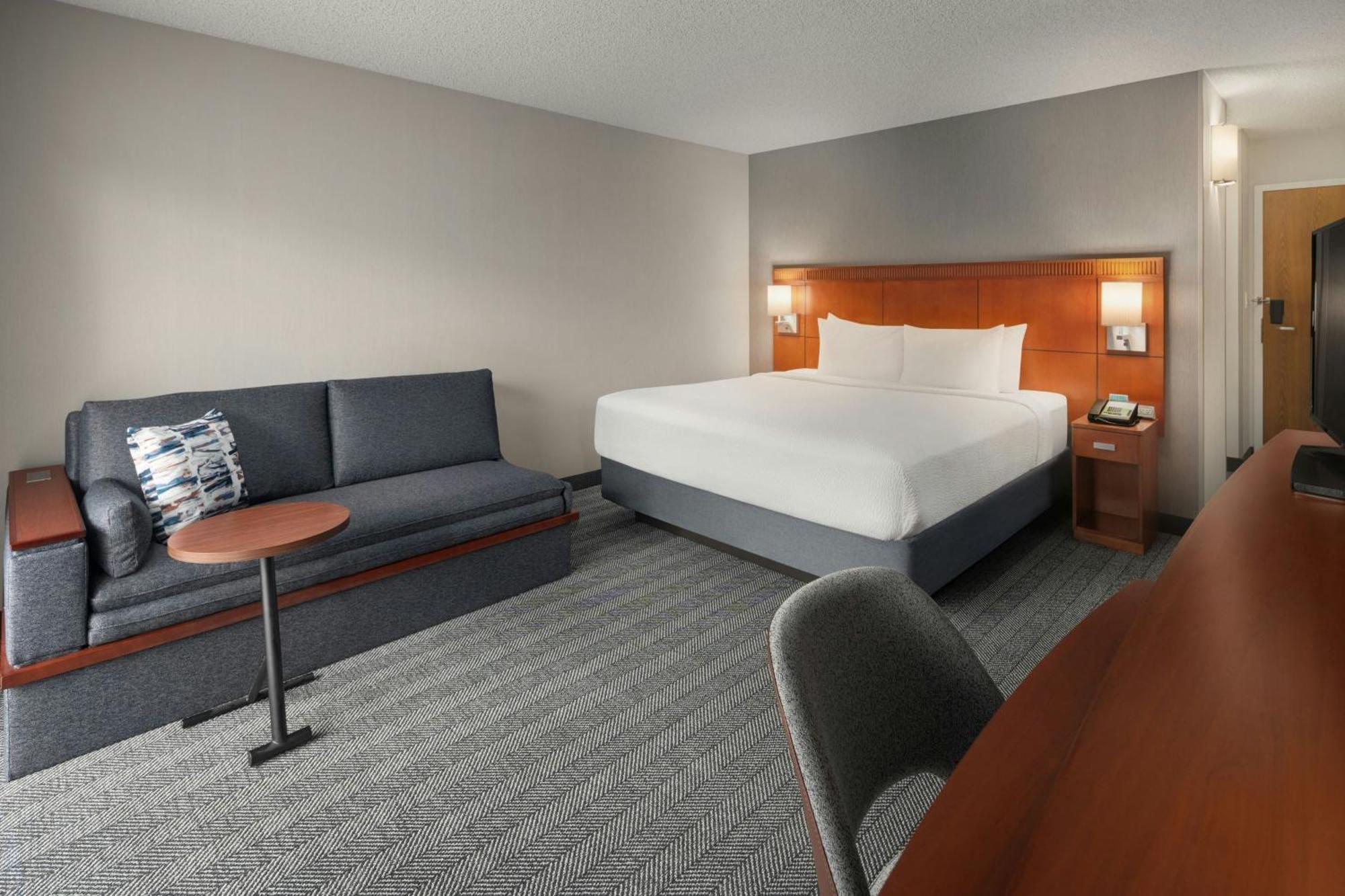 King Room with Sofa Bed - Mobility /Hearing Accessible with Tub