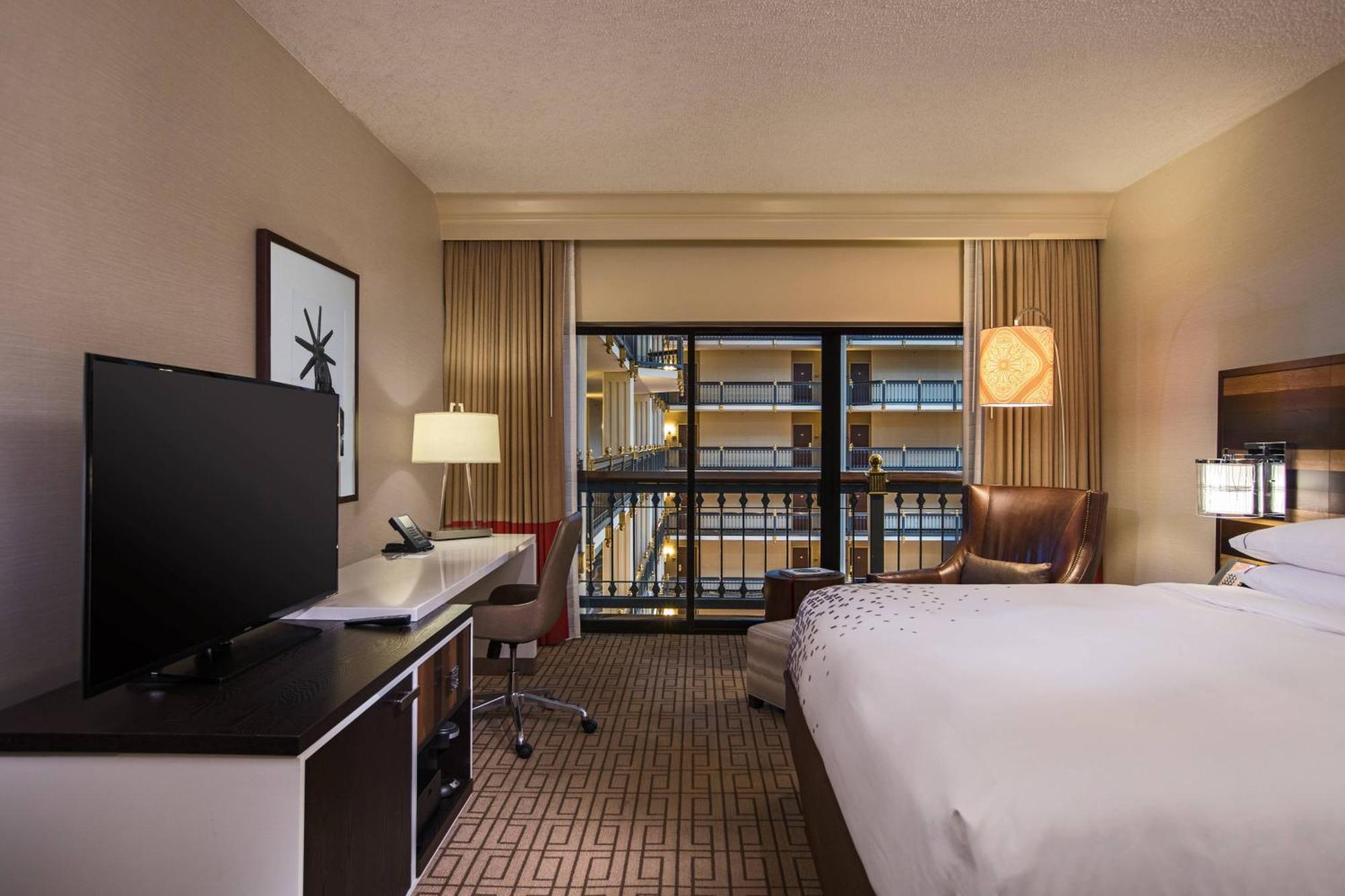 Club King or Double Room,1632250107:JPEG
