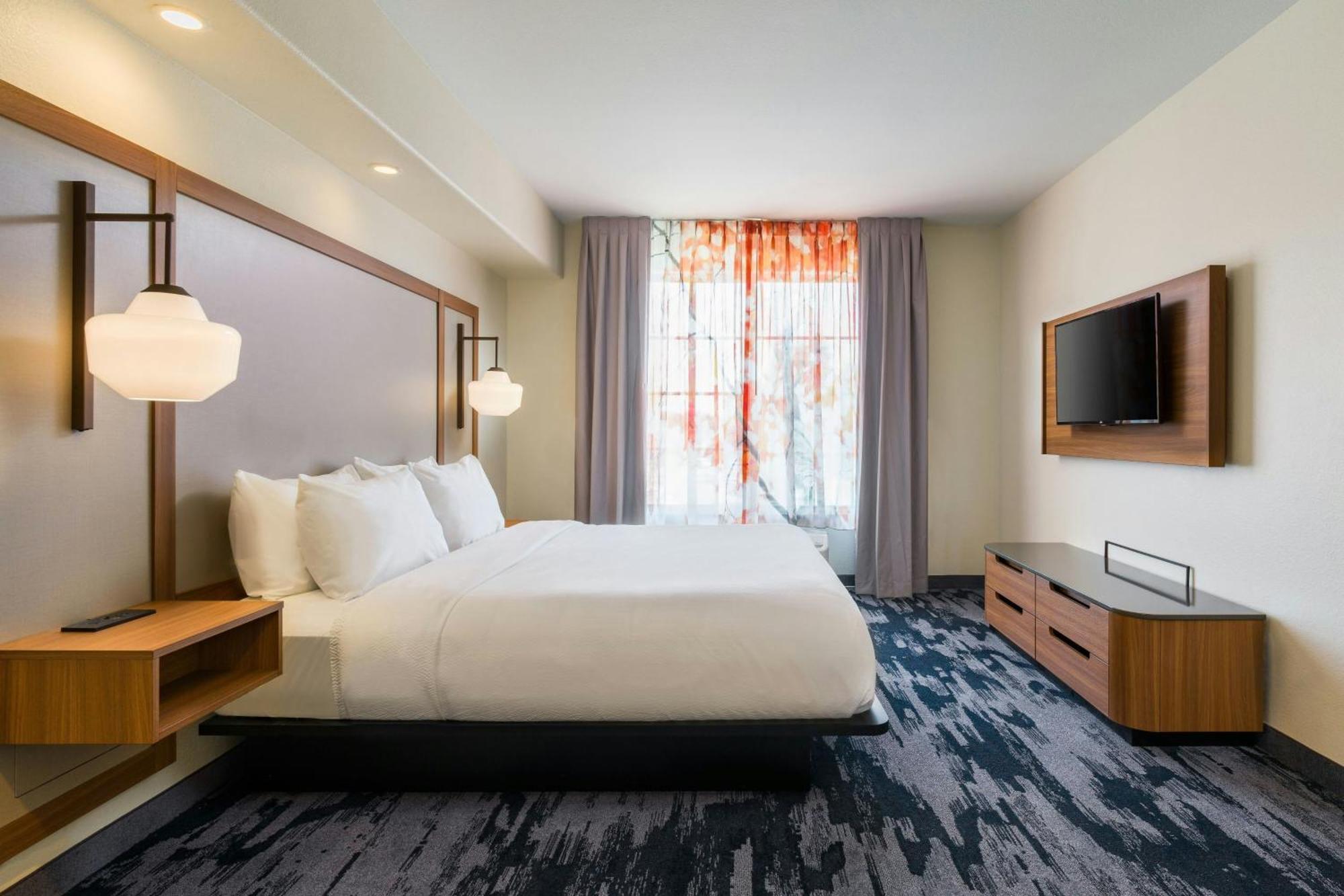 King Room with Sofa Bed