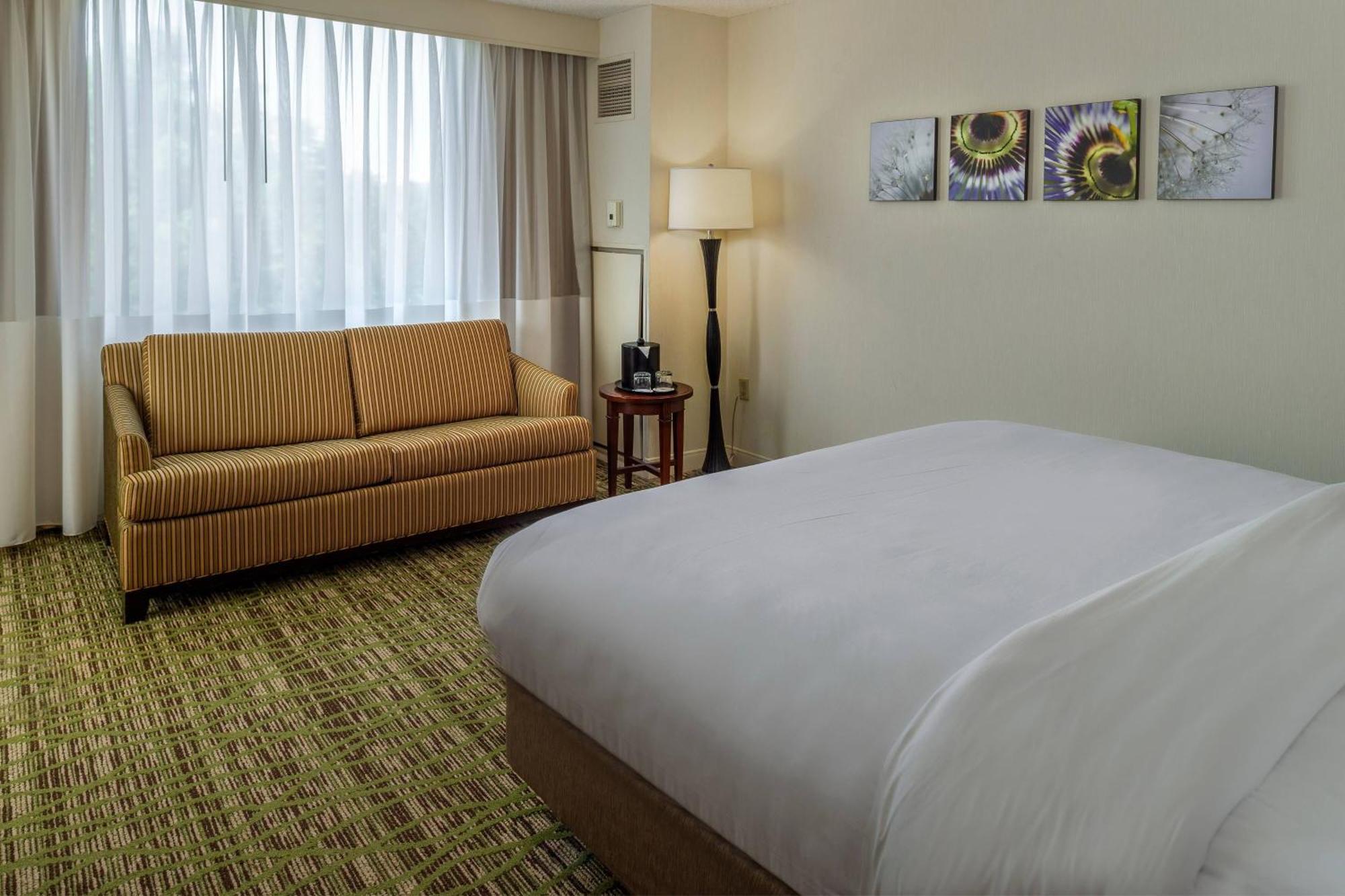 King Room with Lake View,1633686720:JPEG