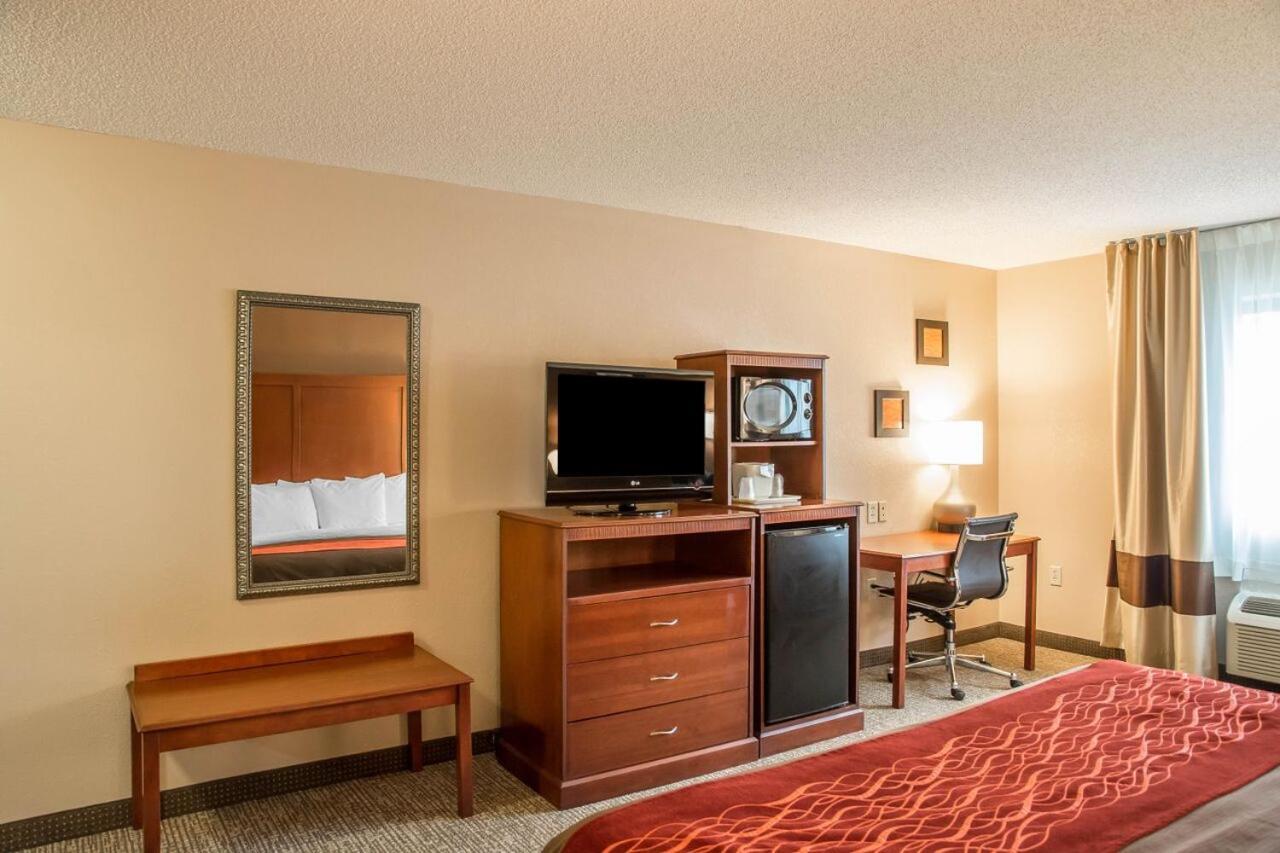 King Room - Accessible/Non-Smoking