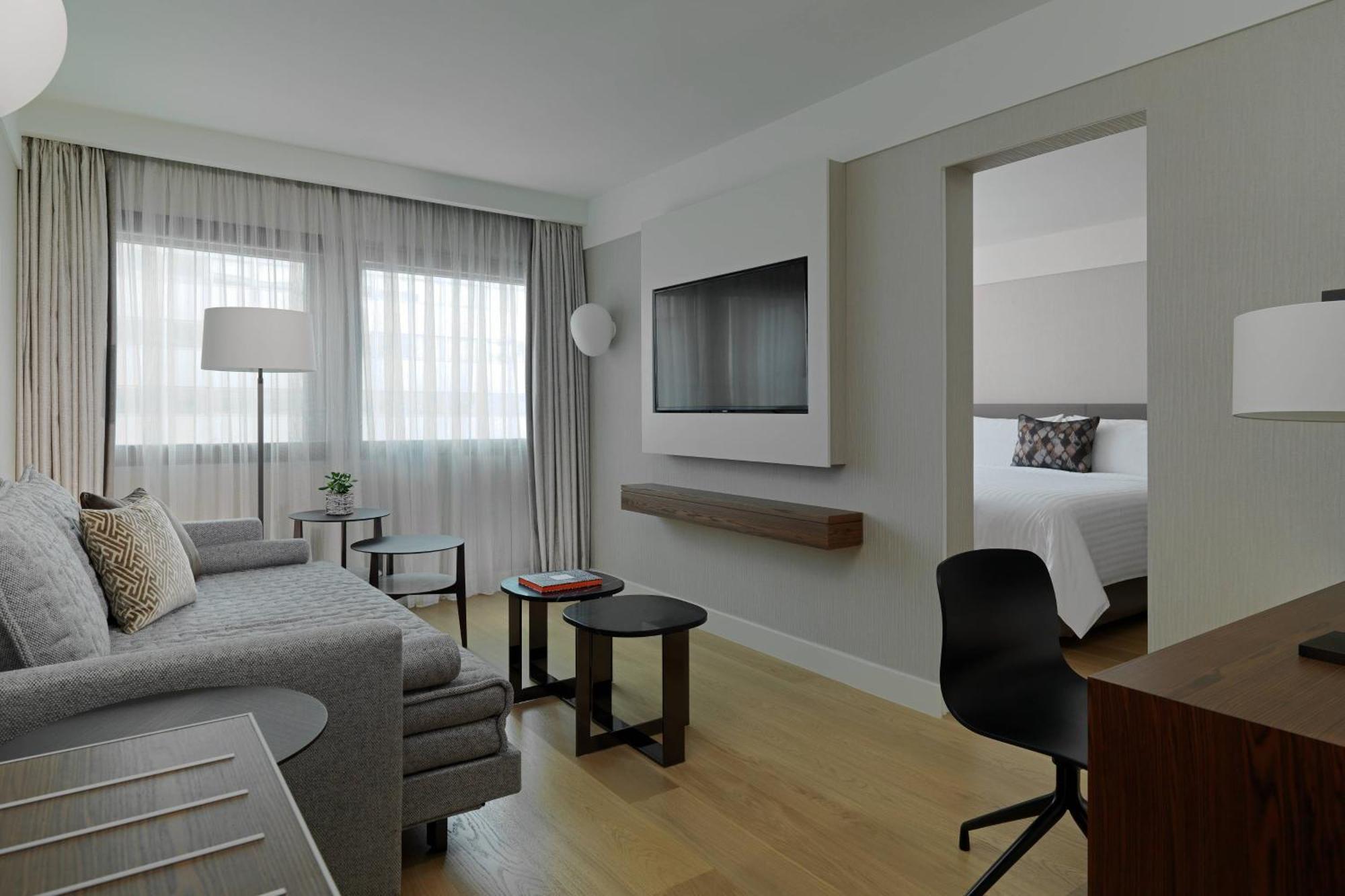 Suíte de 1 Quarto com Cama King-size e Vista do Pátio