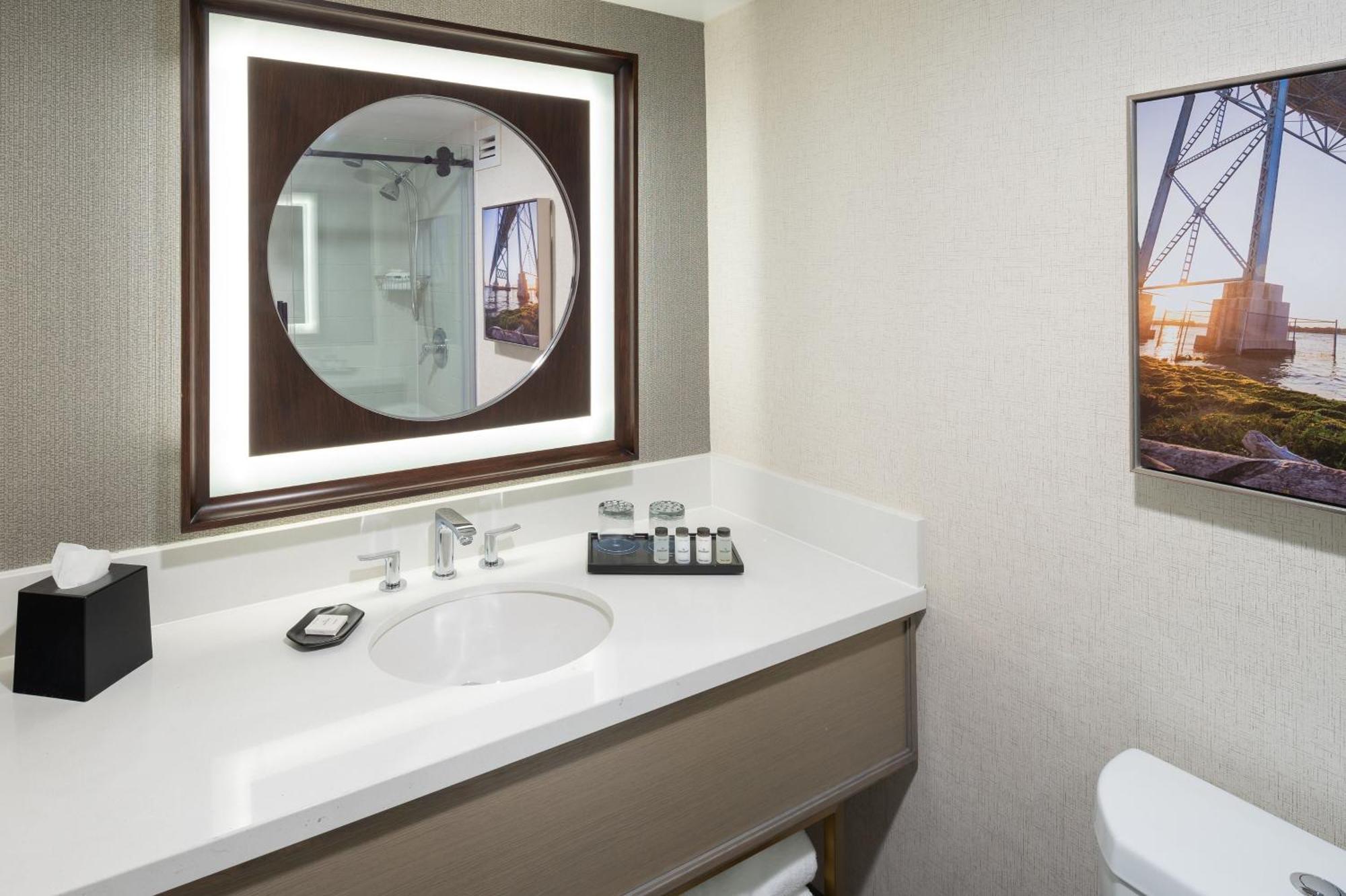Guest Room, 1 King