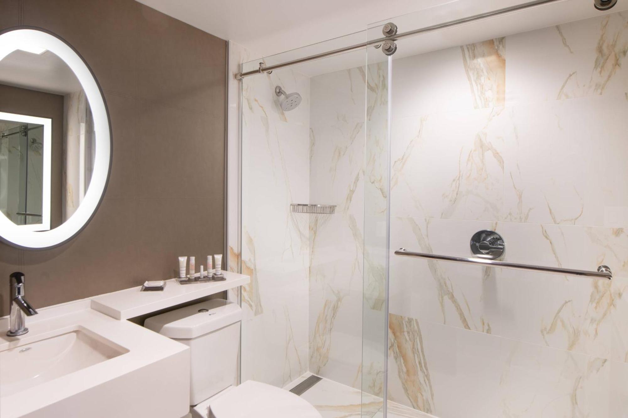 Executive King Room,1634405136:JPEG